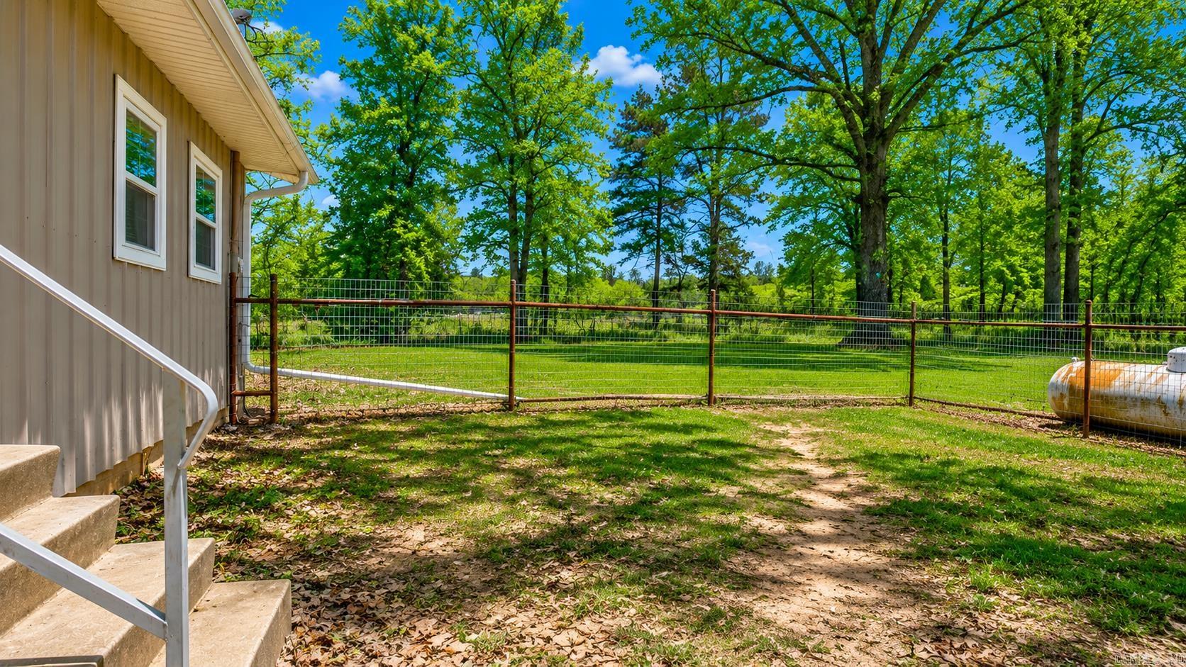 929 W River  Strawberry, AR