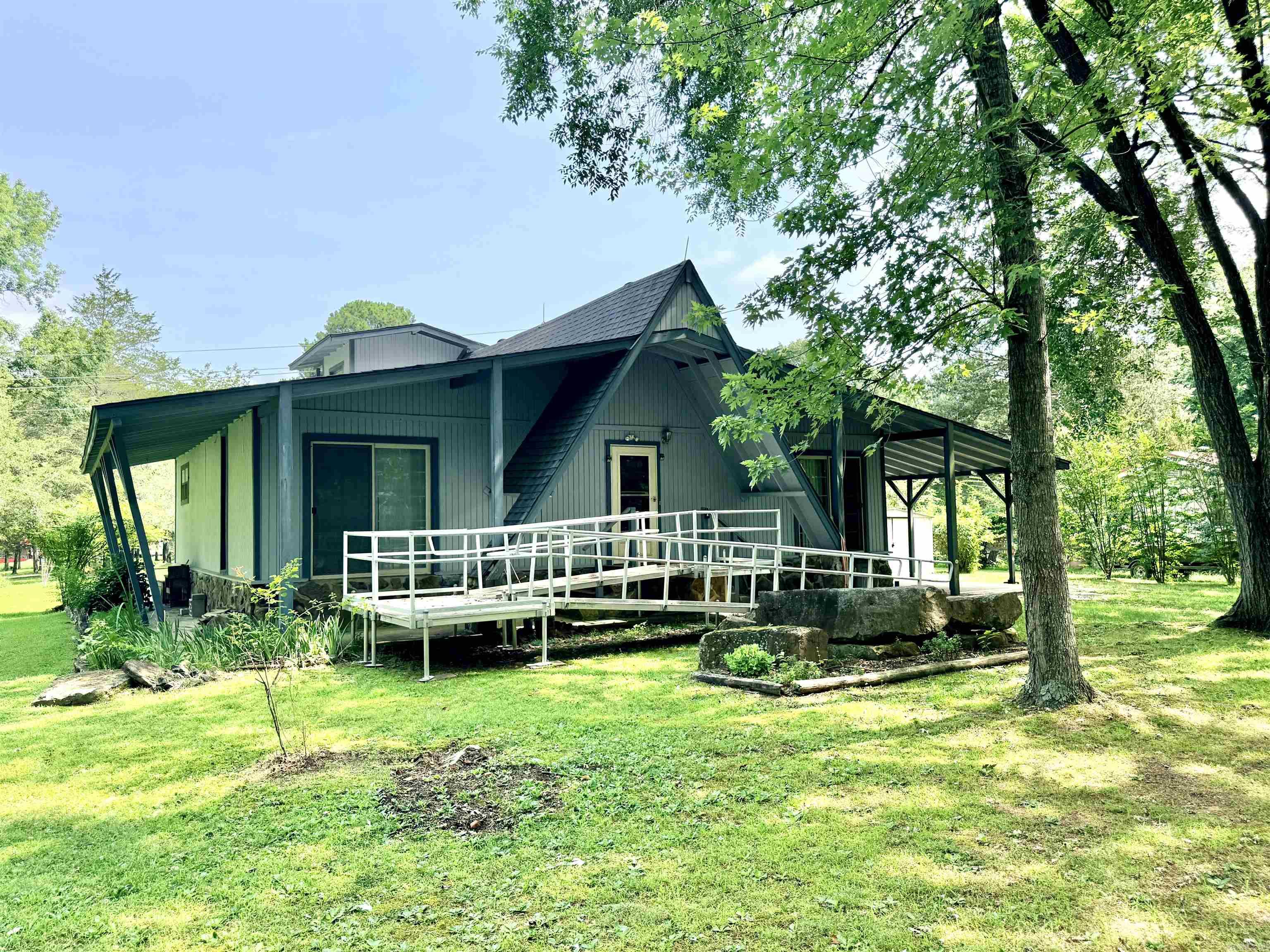 249 Salt Cave  Greers Ferry, AR