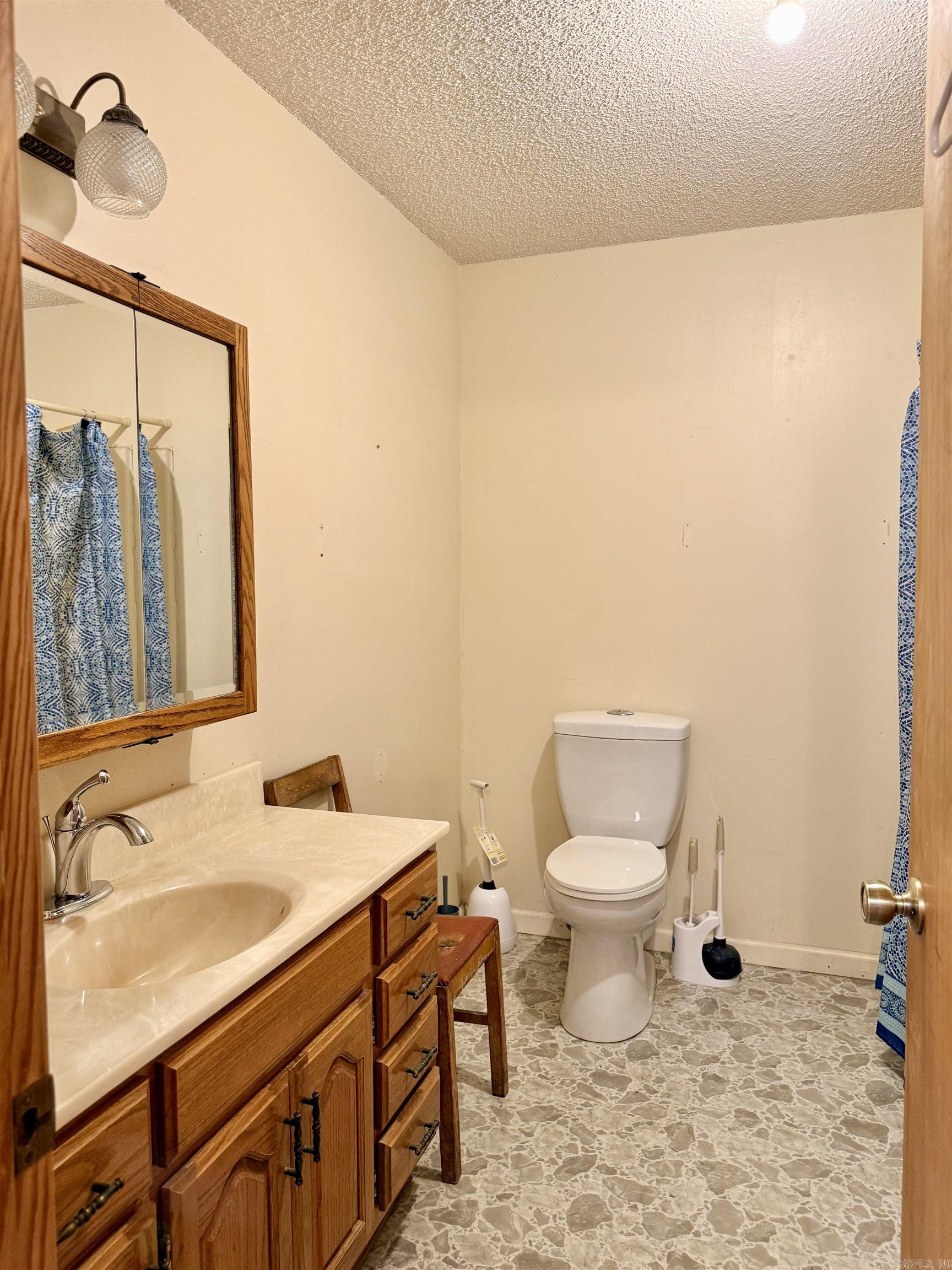 249 Salt Cave  Greers Ferry, AR