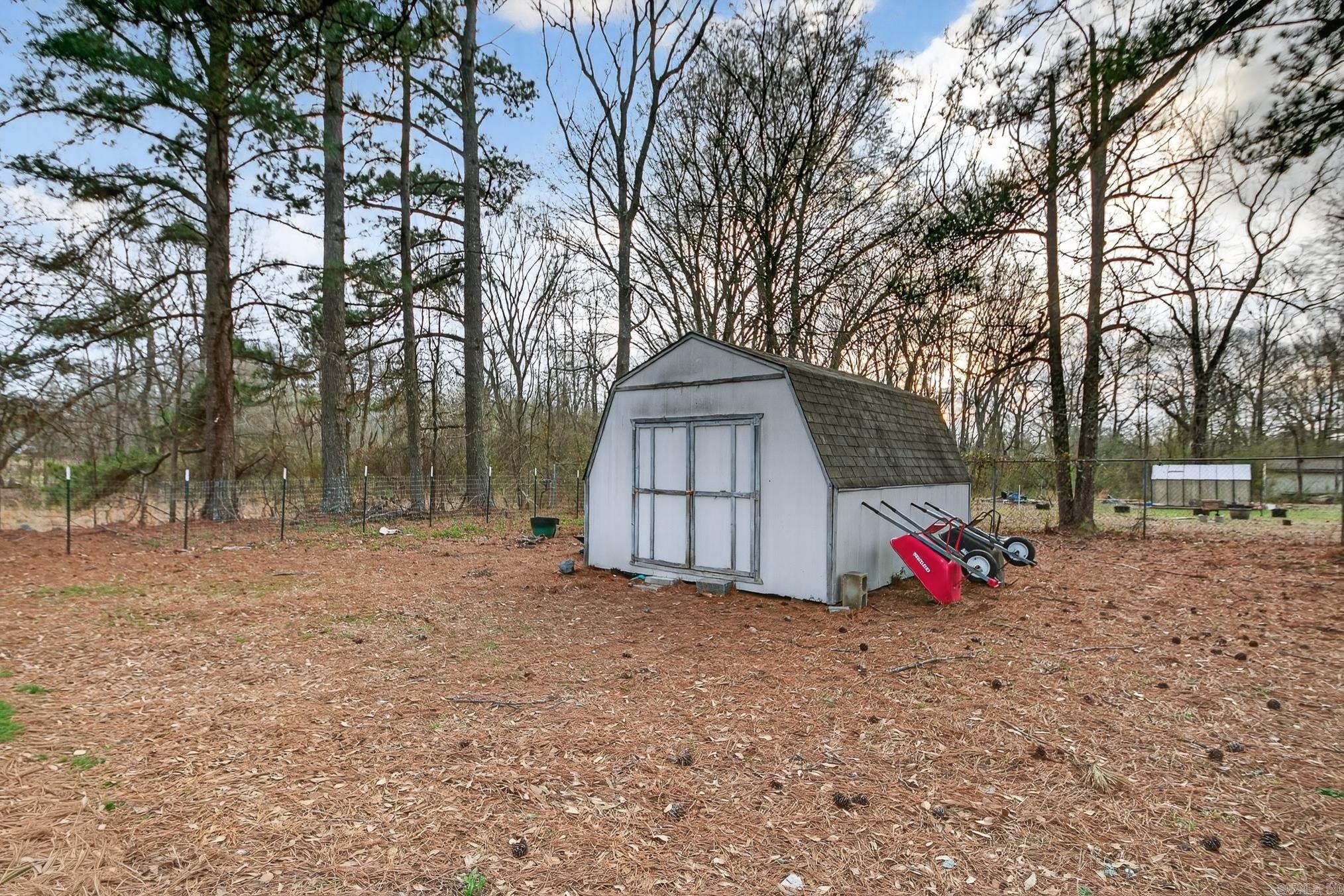 9 Snowden  Greenbrier, AR