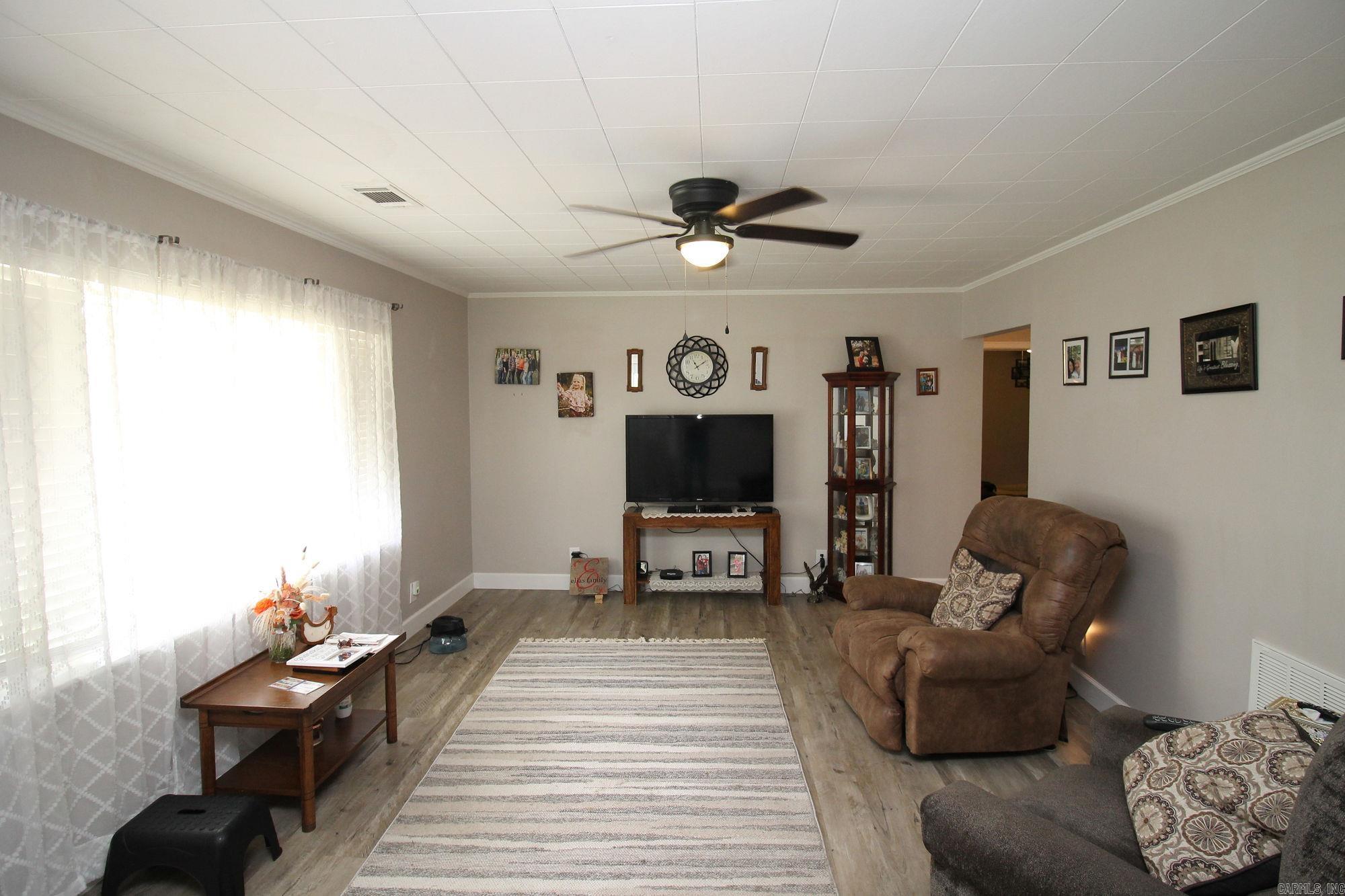 1809 Woodland  Paragould, AR