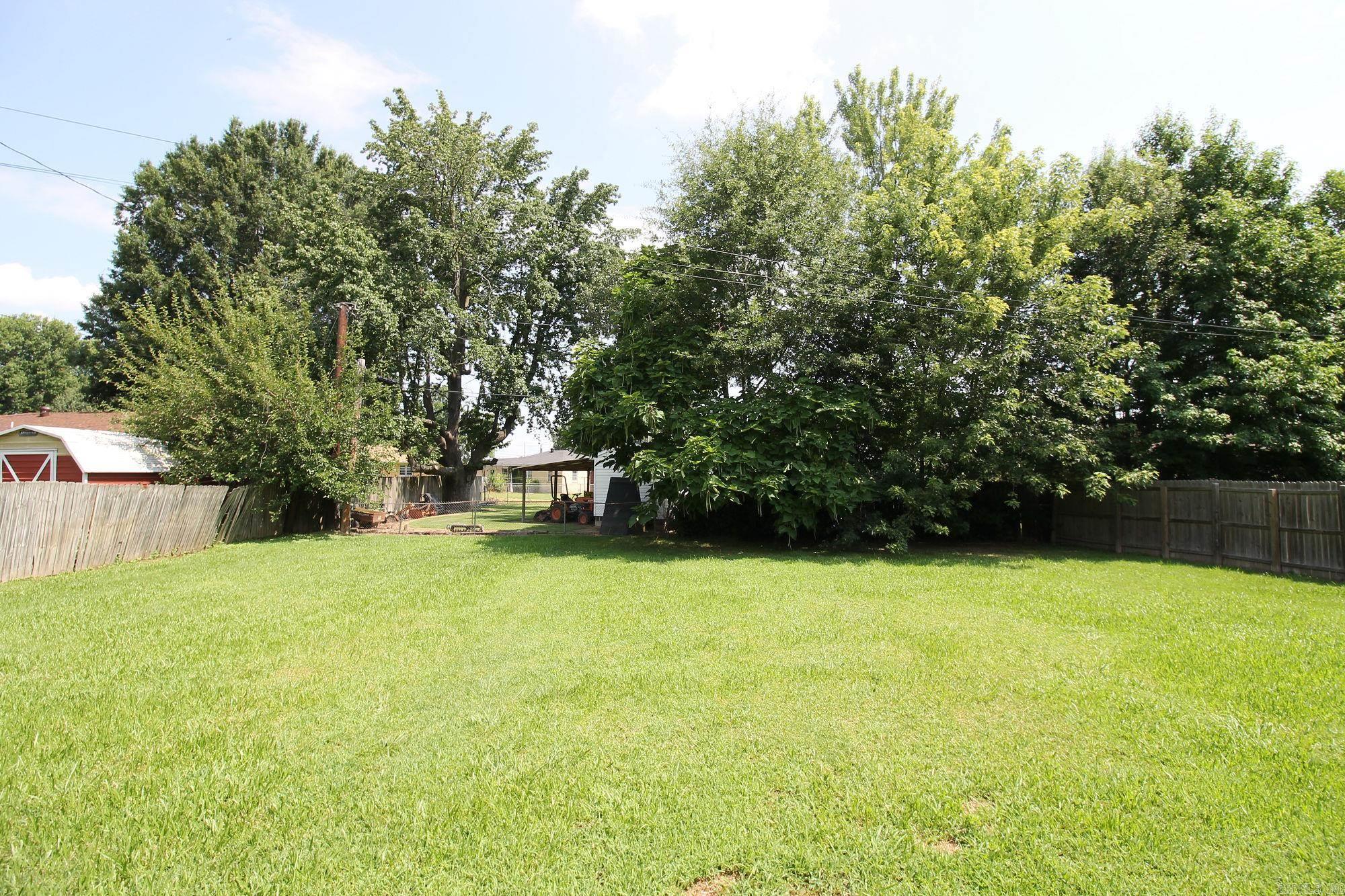 1809 Woodland  Paragould, AR
