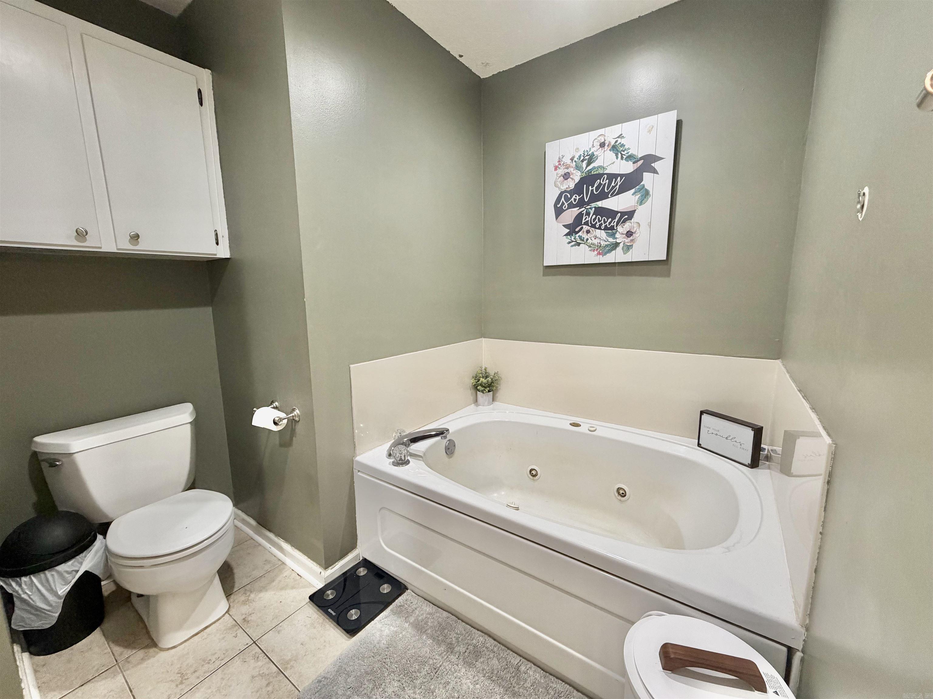 10 Valley Ct.  Sheridan, AR