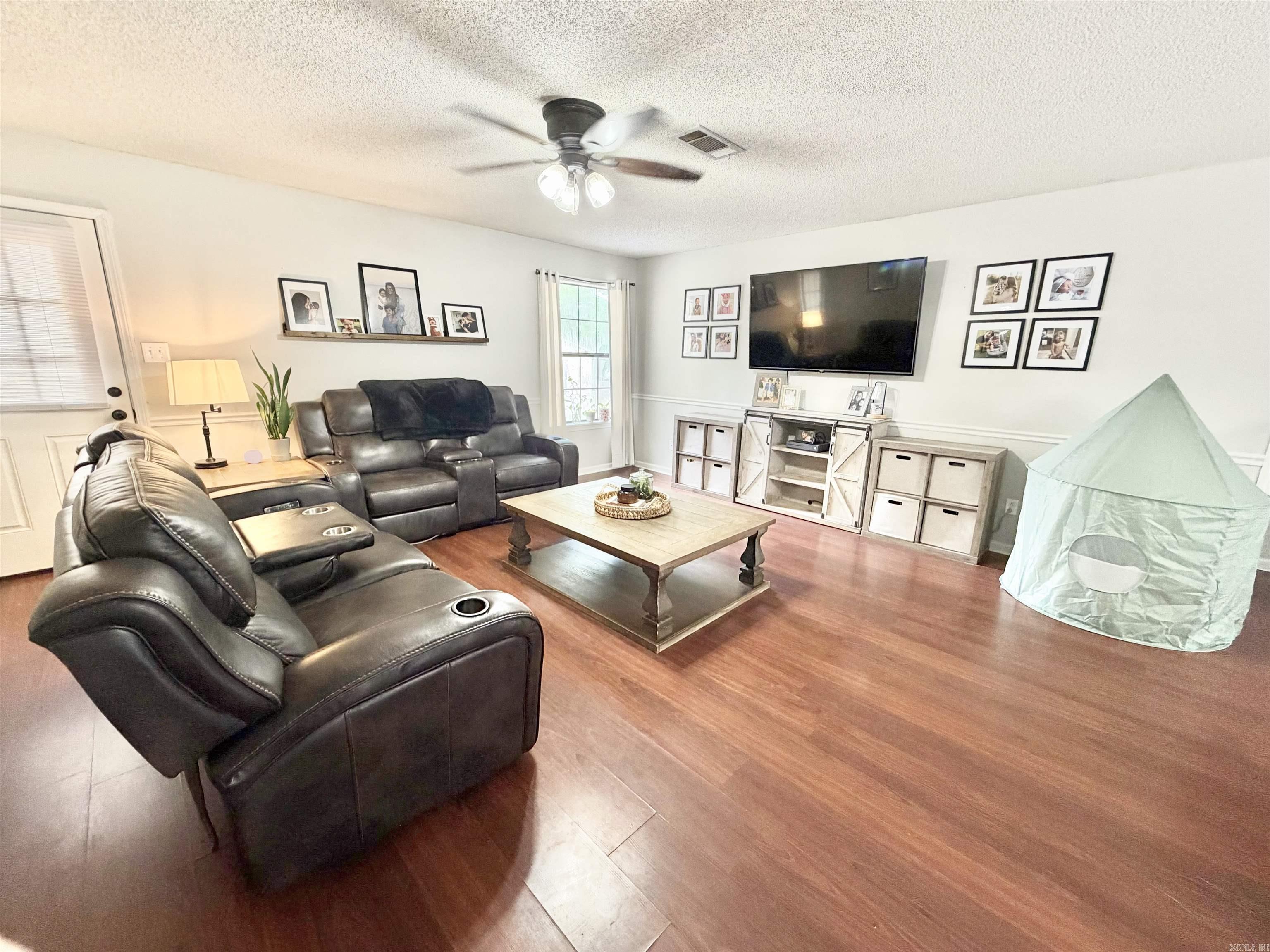 10 Valley Ct.  Sheridan, AR