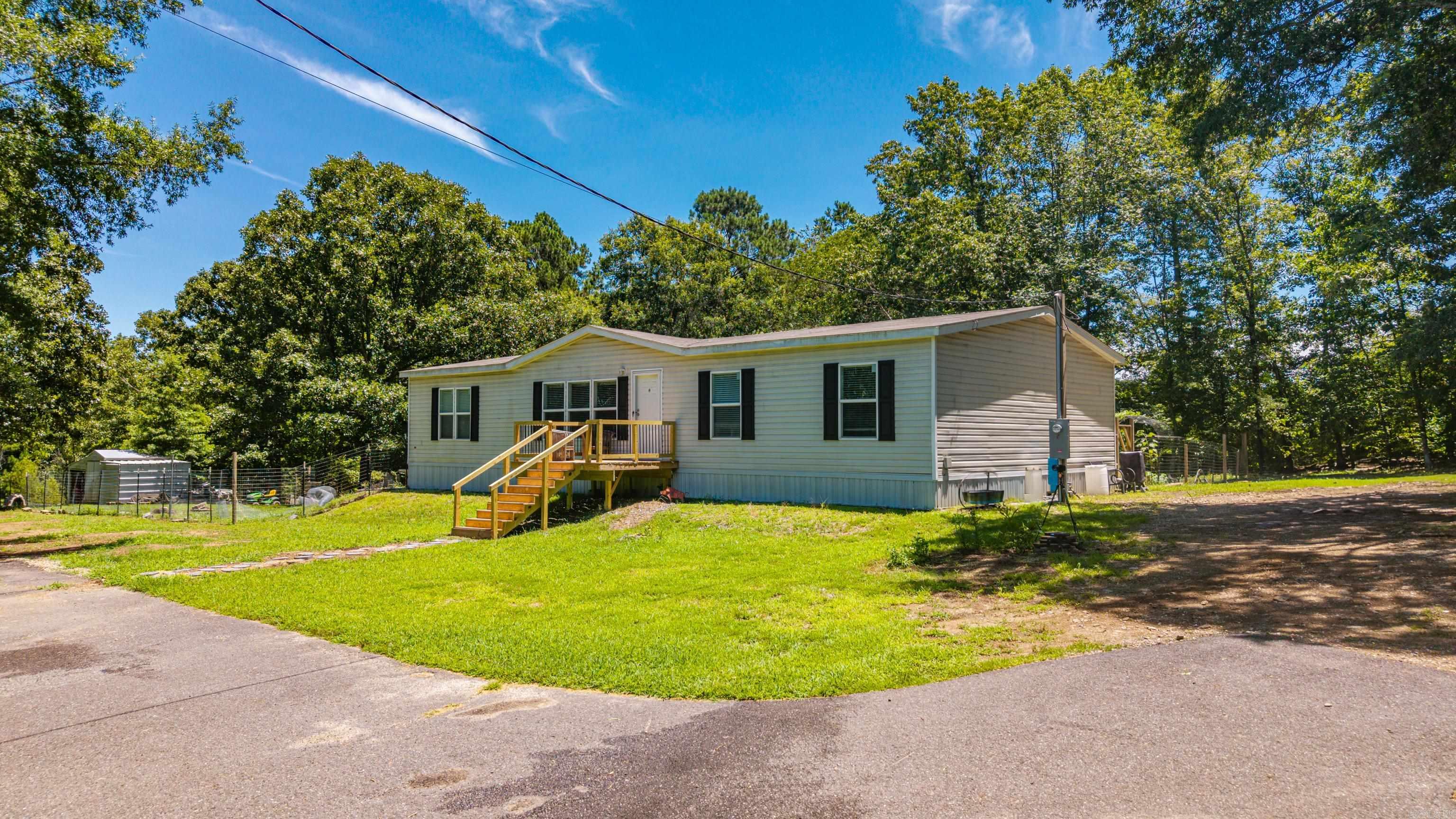 327 Nomoe Rd.  Royal, AR