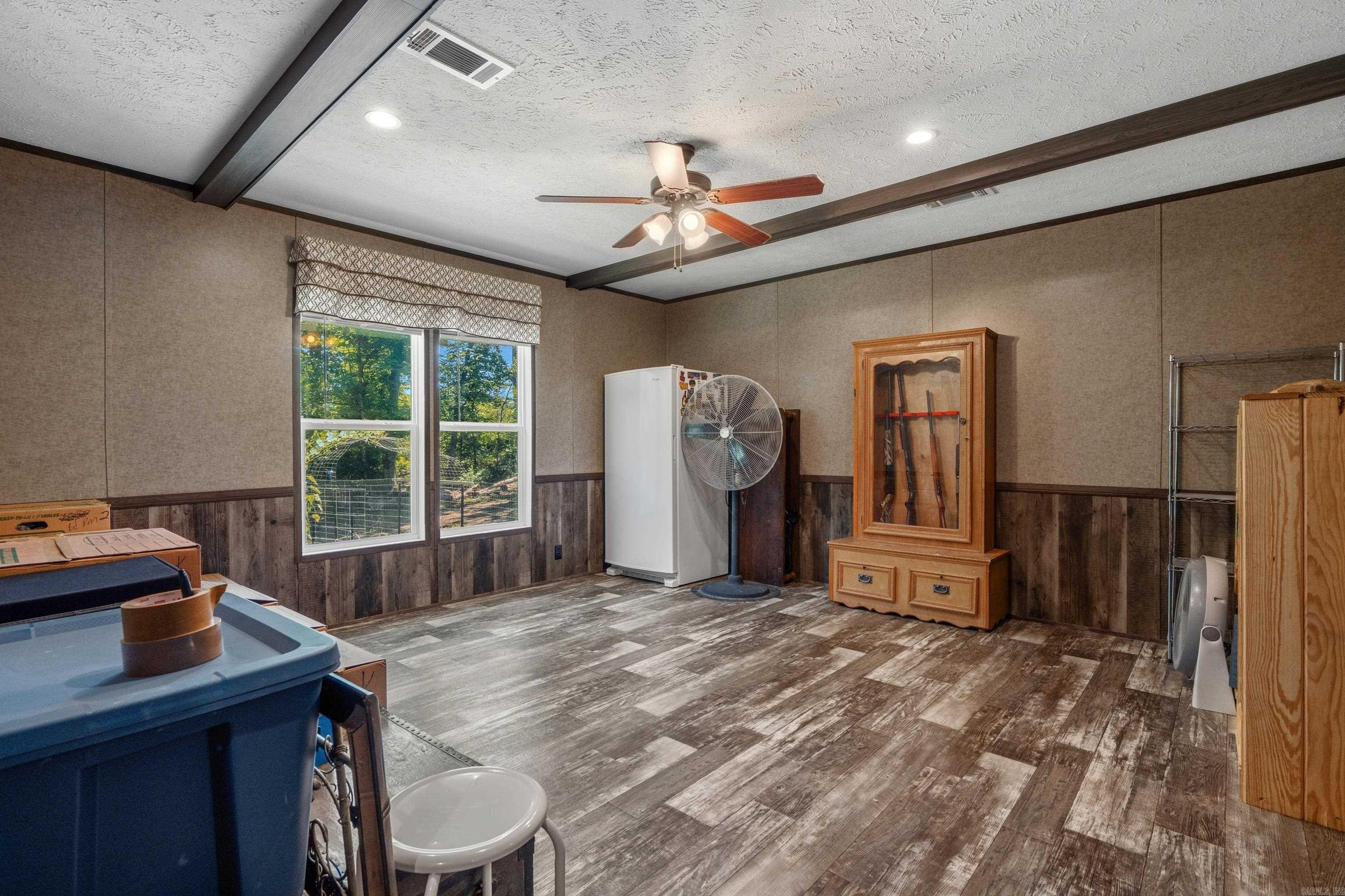 327 Nomoe Rd.  Royal, AR