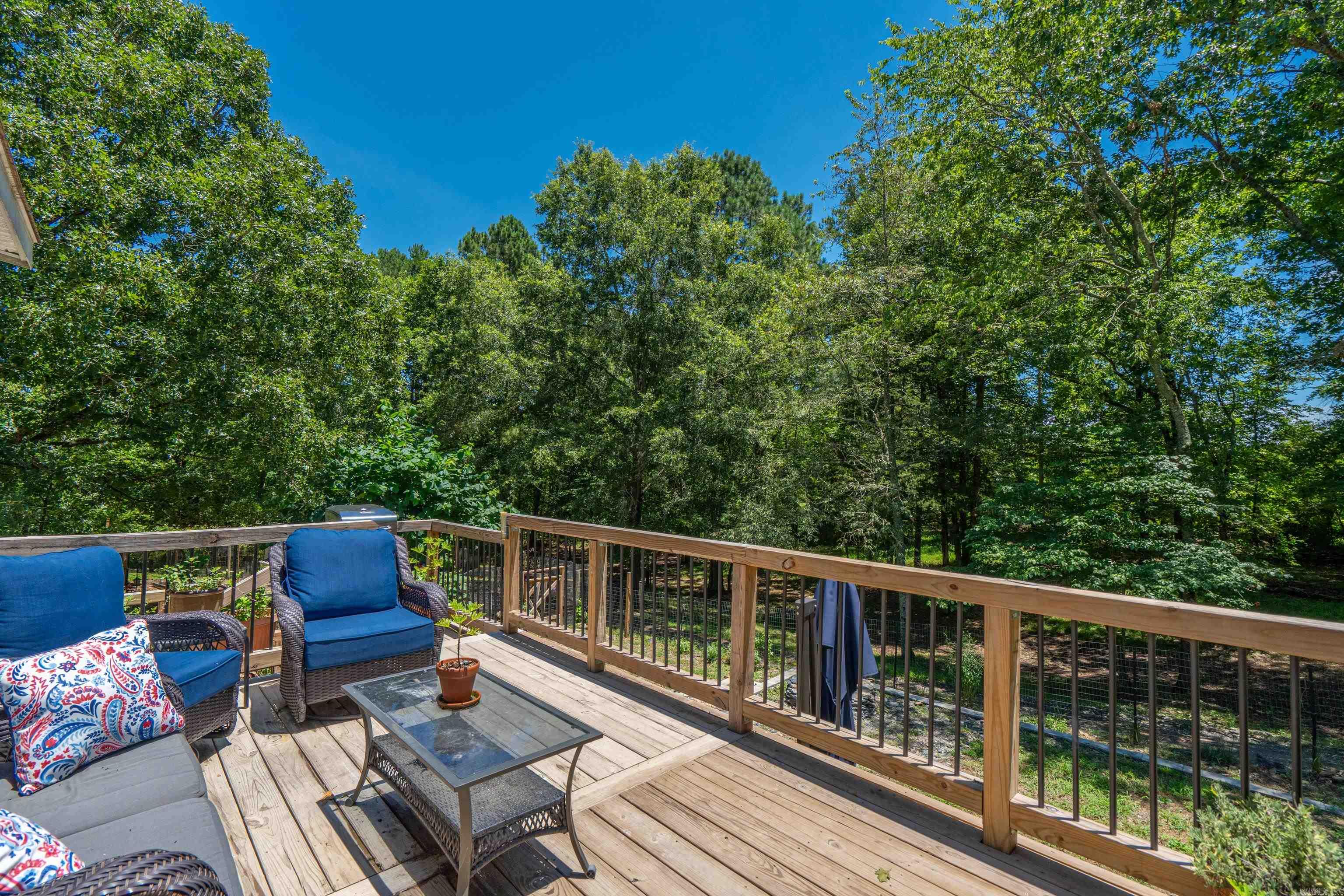 327 Nomoe Rd.  Royal, AR
