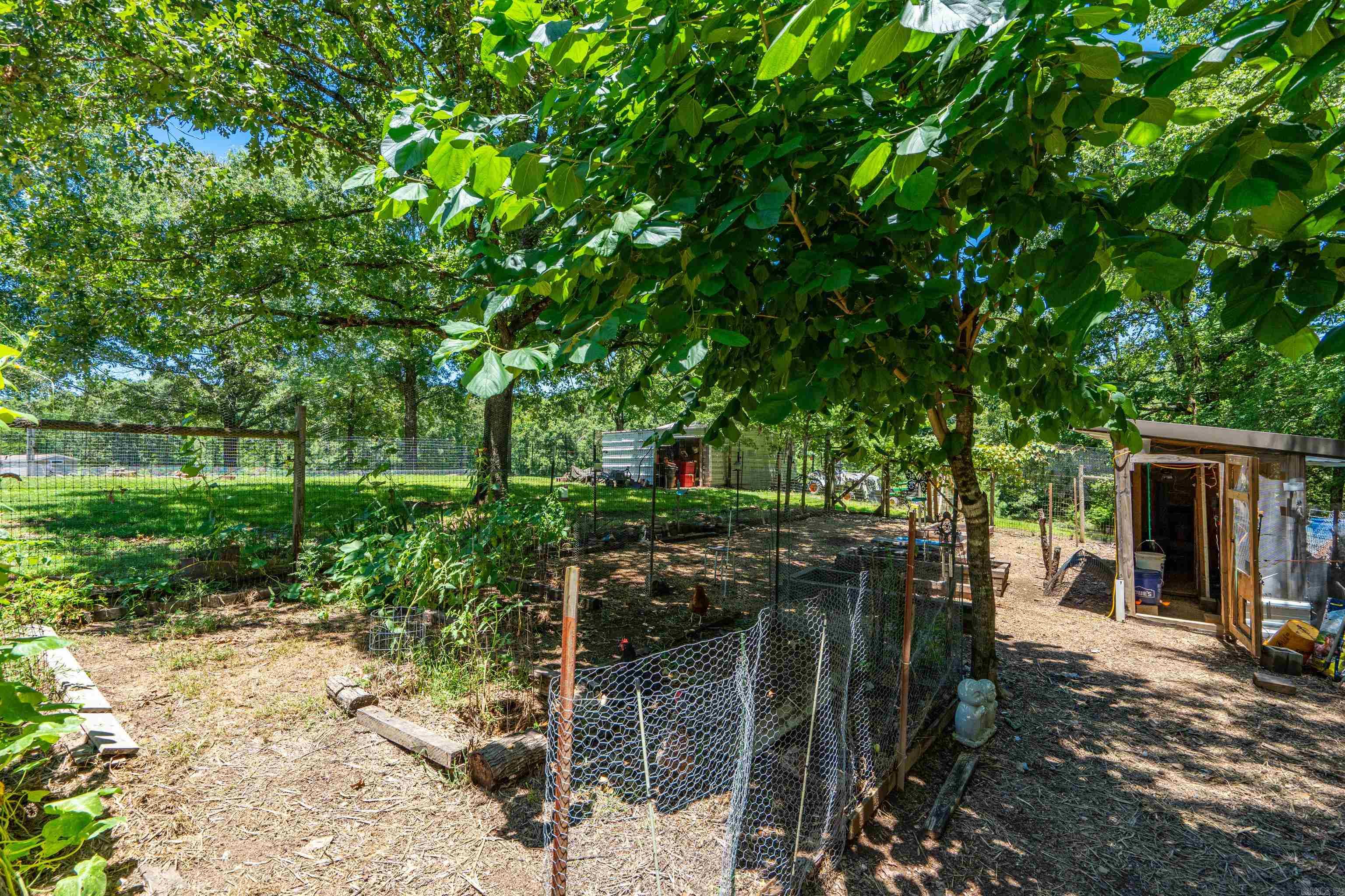 327 Nomoe Rd.  Royal, AR