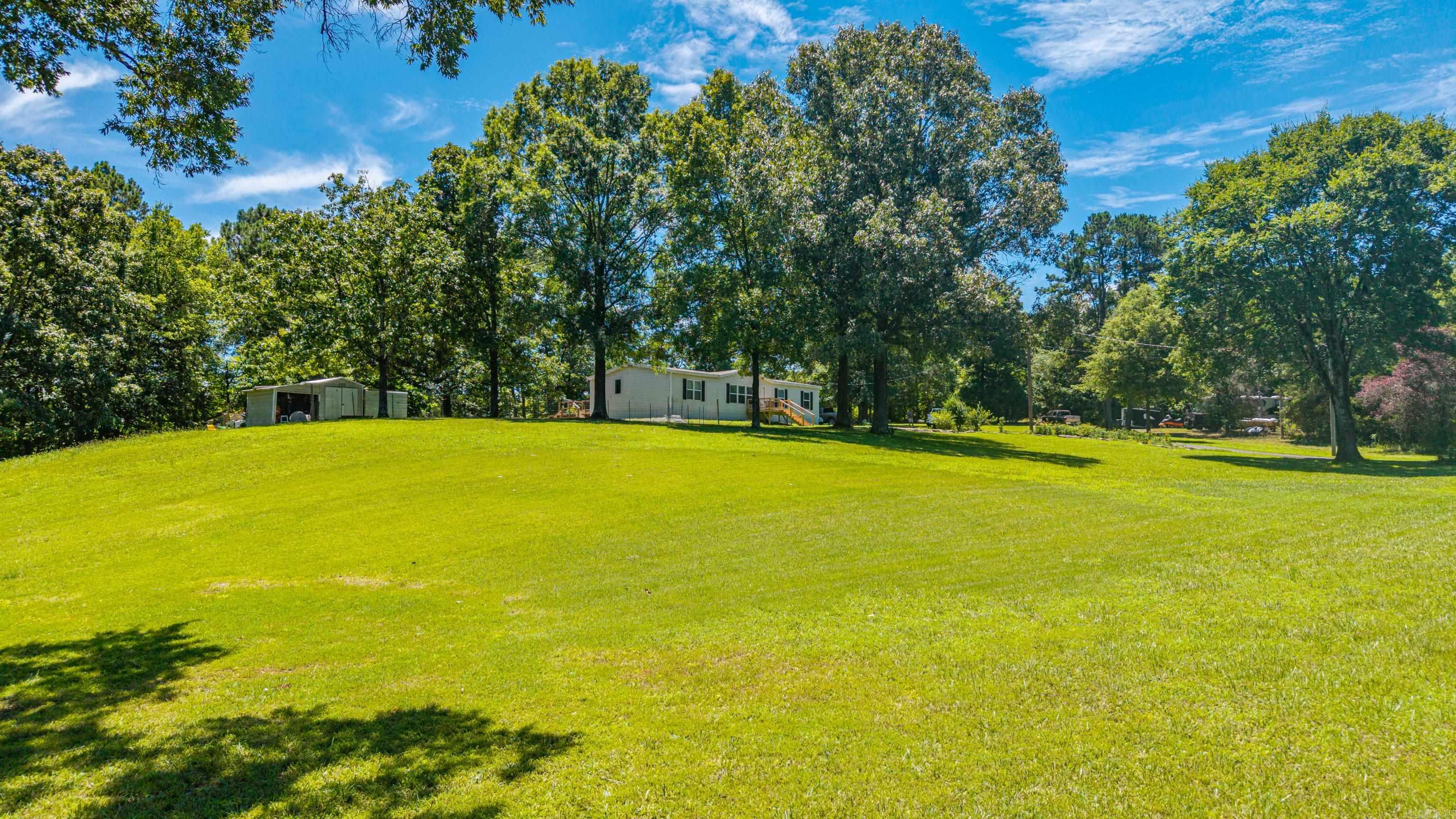 327 Nomoe Rd.  Royal, AR