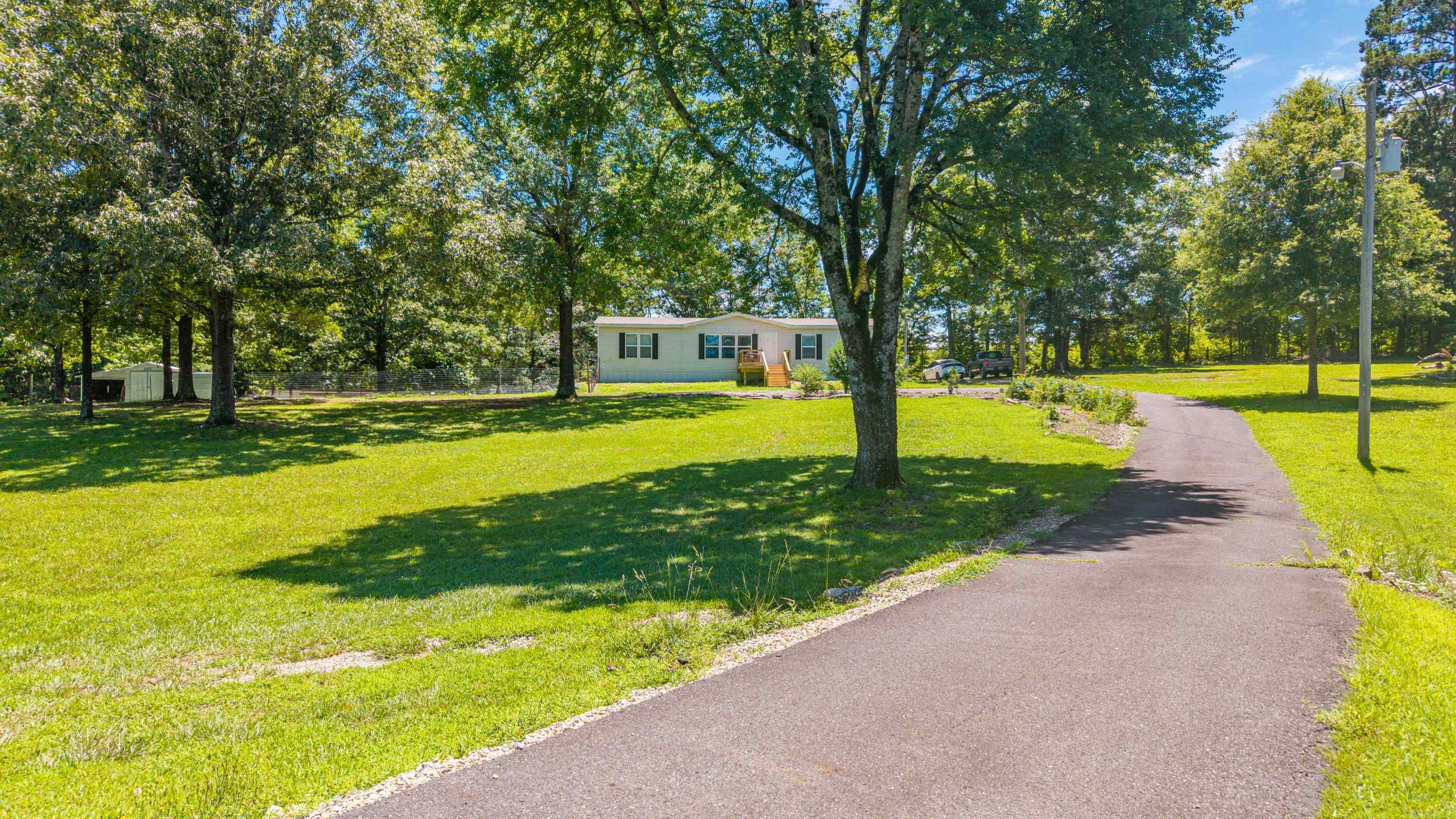 327 Nomoe Rd.  Royal, AR