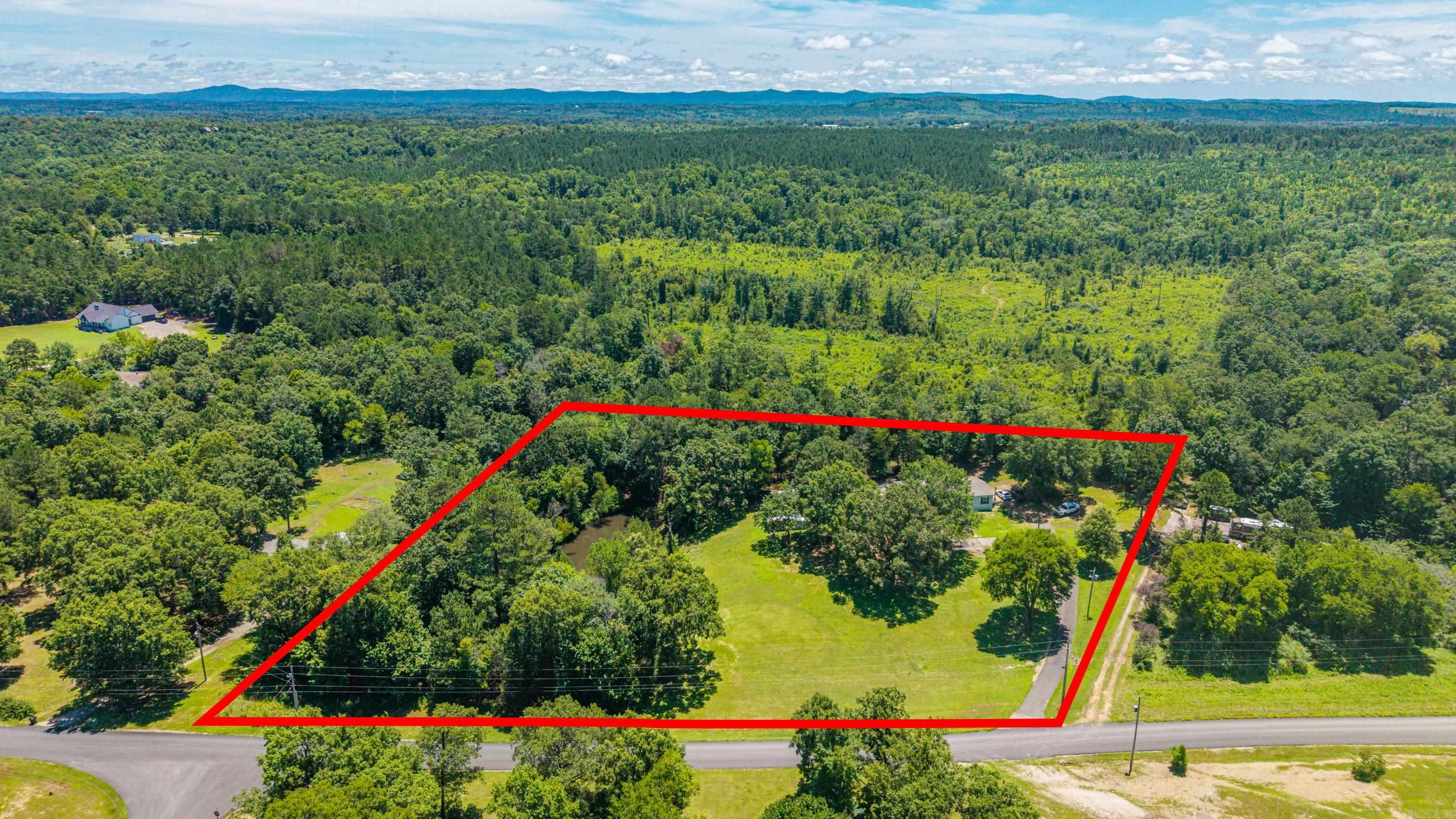 327 Nomoe Rd.  Royal, AR