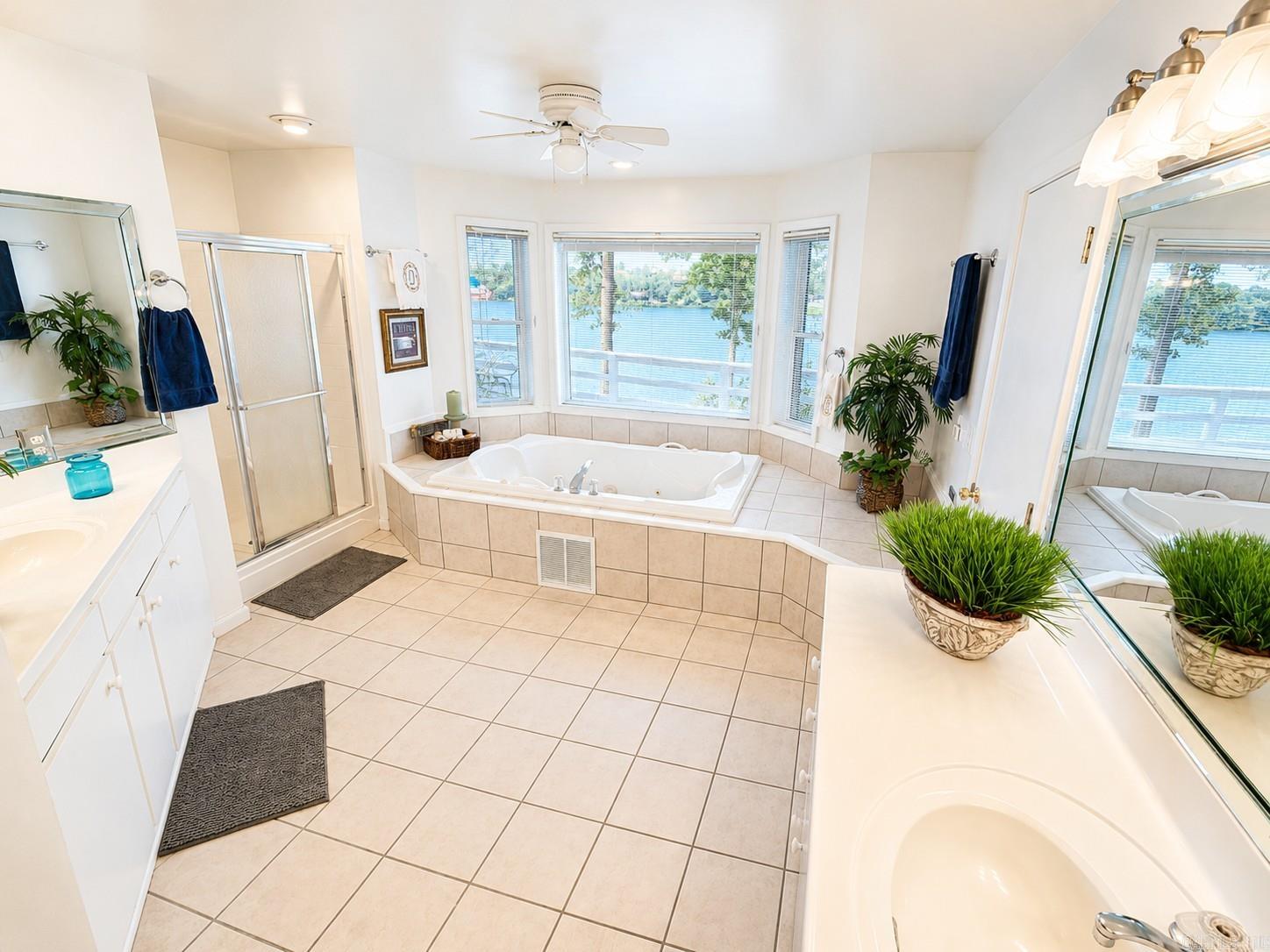 56 N Lakeshore Drive  Cherokee Village, AR