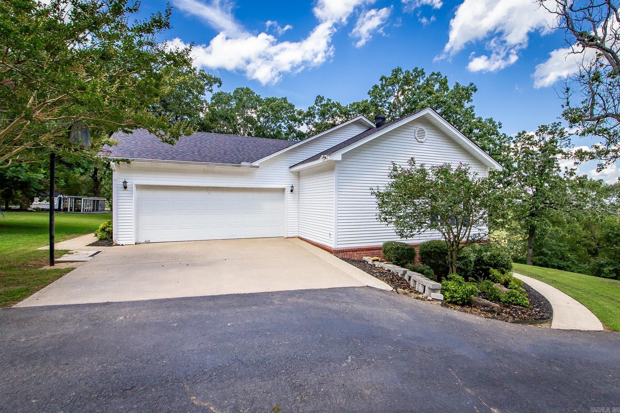 3045 Lewisburg Road  Austin, AR