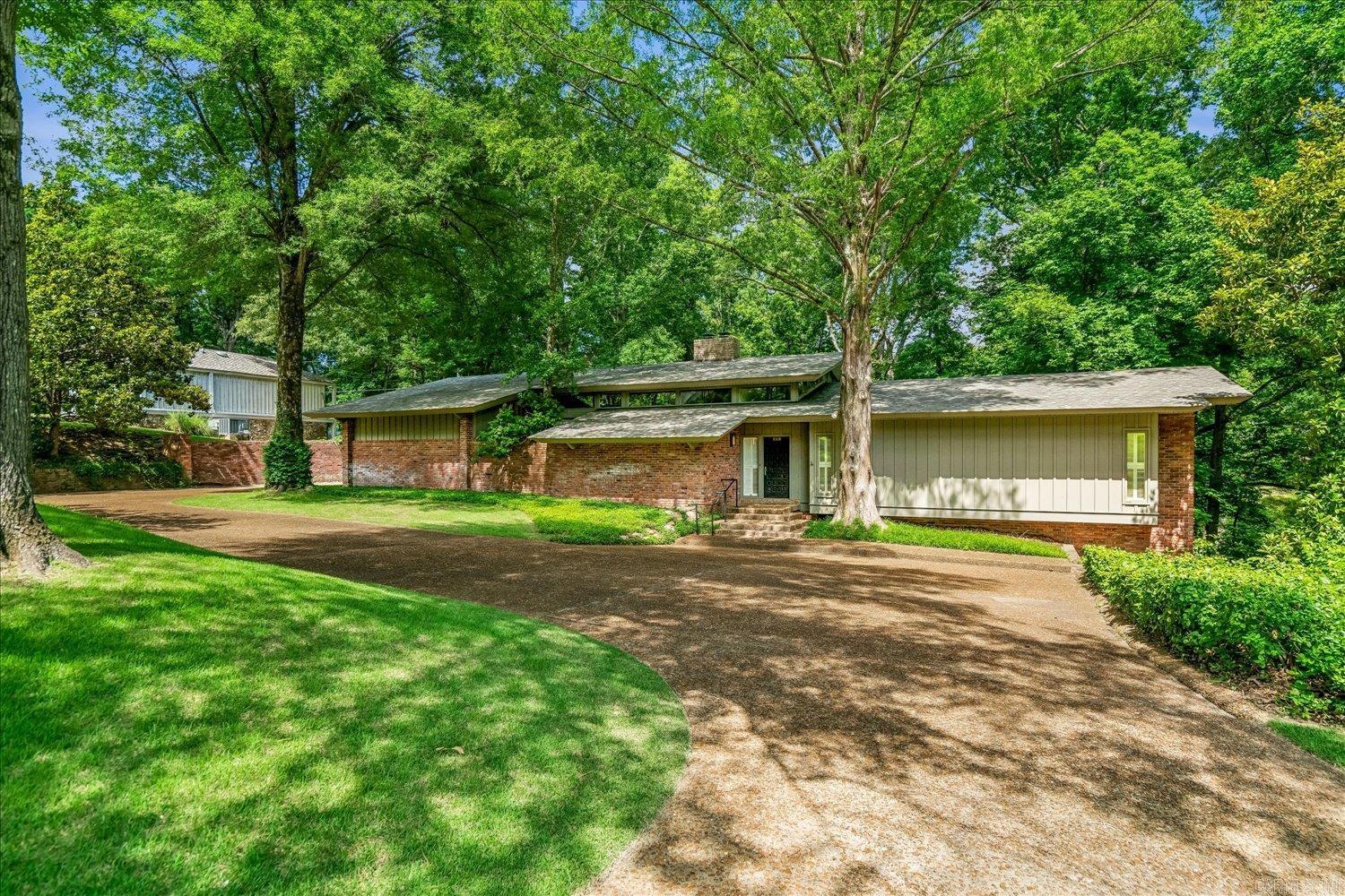 228 Summit  Forrest City, AR