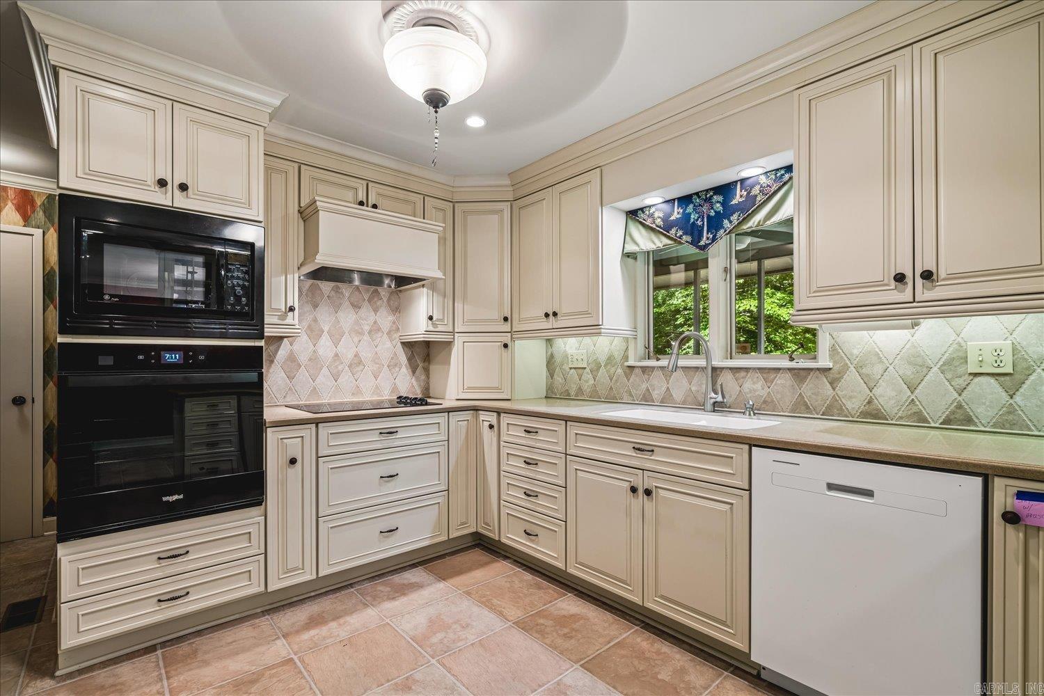 228 Summit  Forrest City, AR