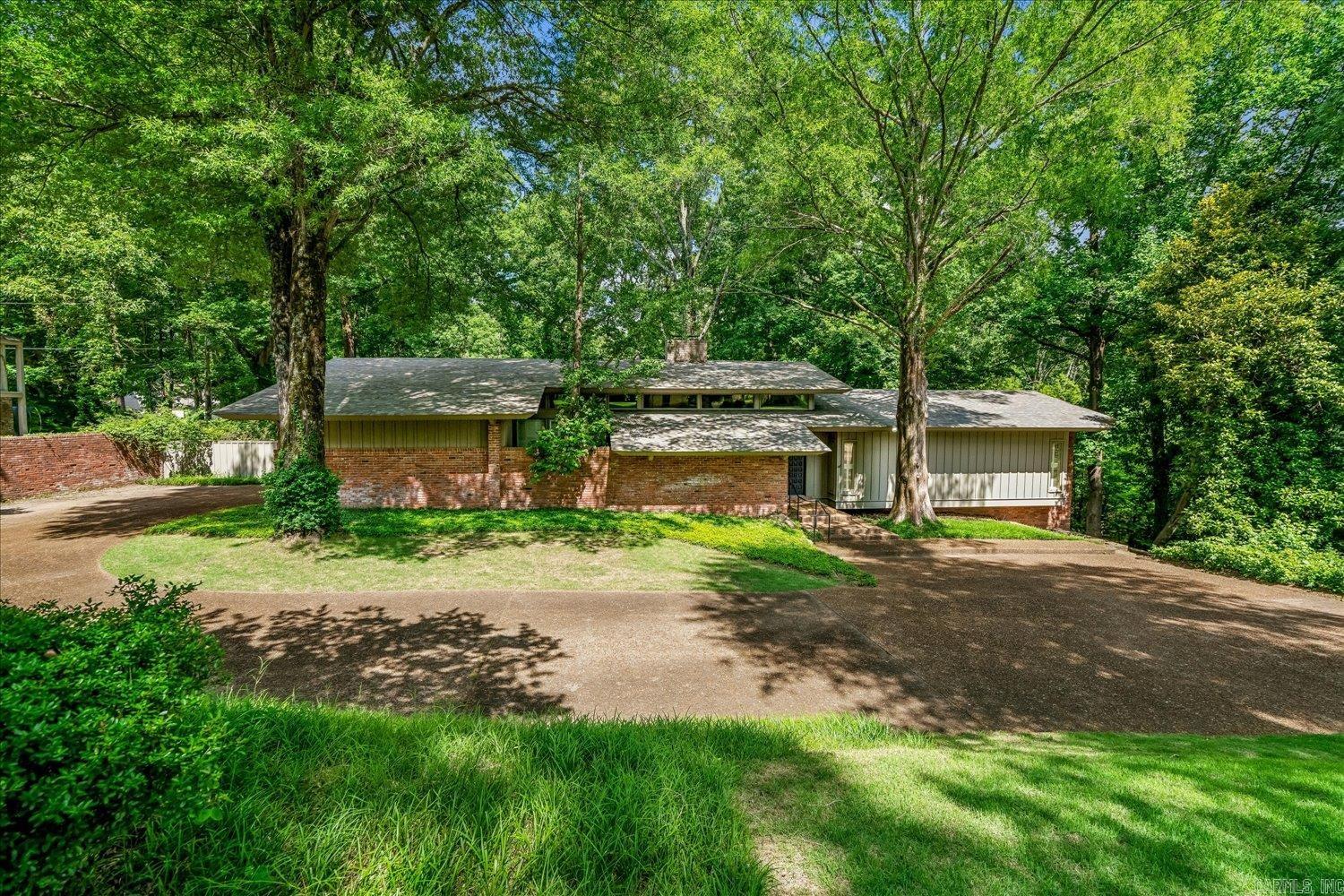 228 Summit  Forrest City, AR