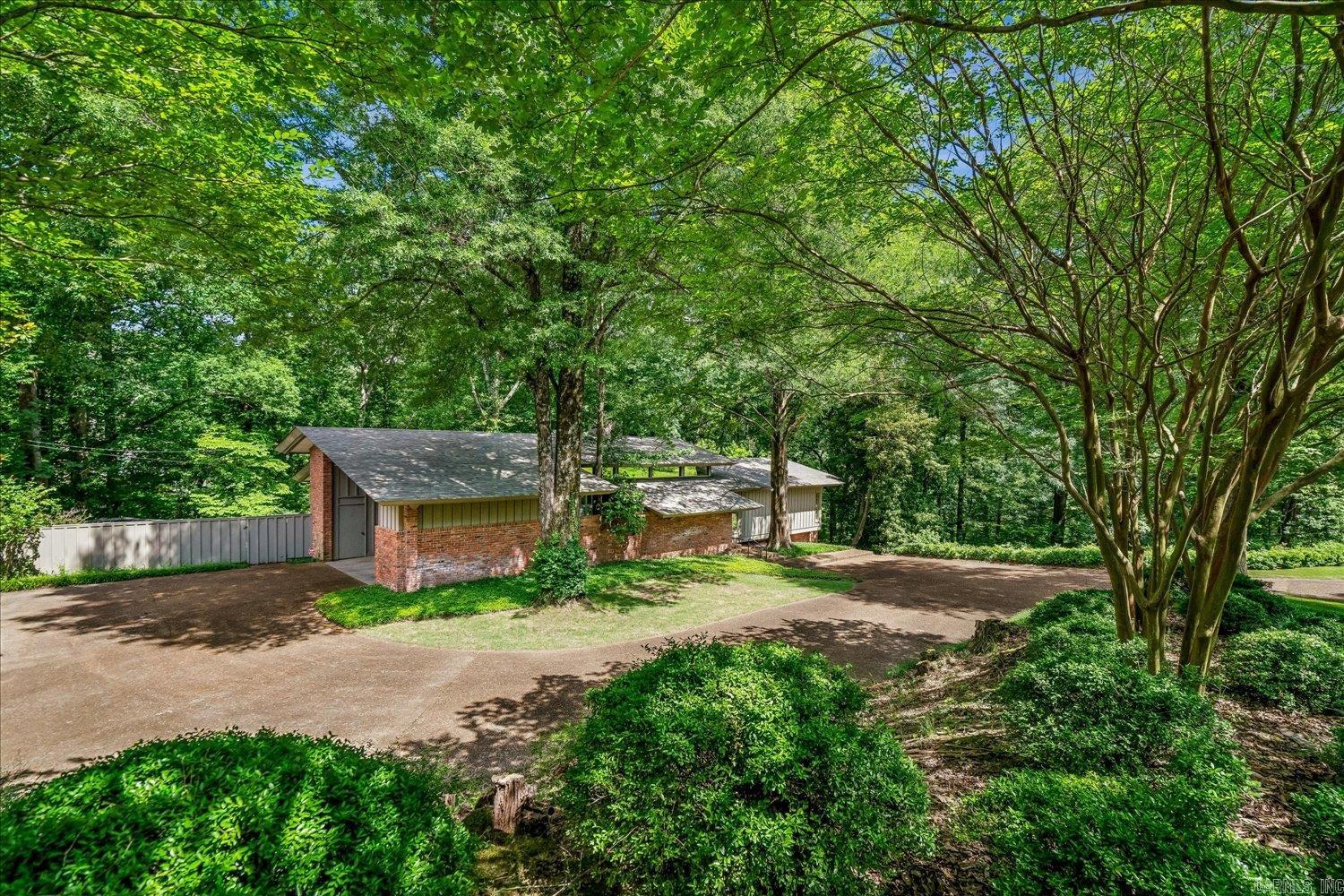 228 Summit  Forrest City, AR