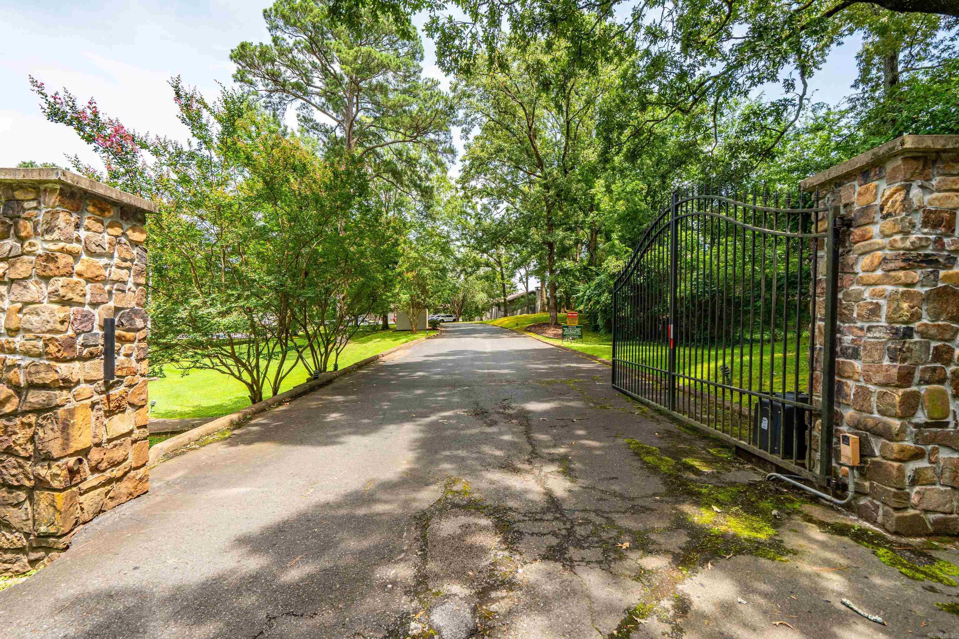250 Grand Isle Dr  Hot Springs, AR