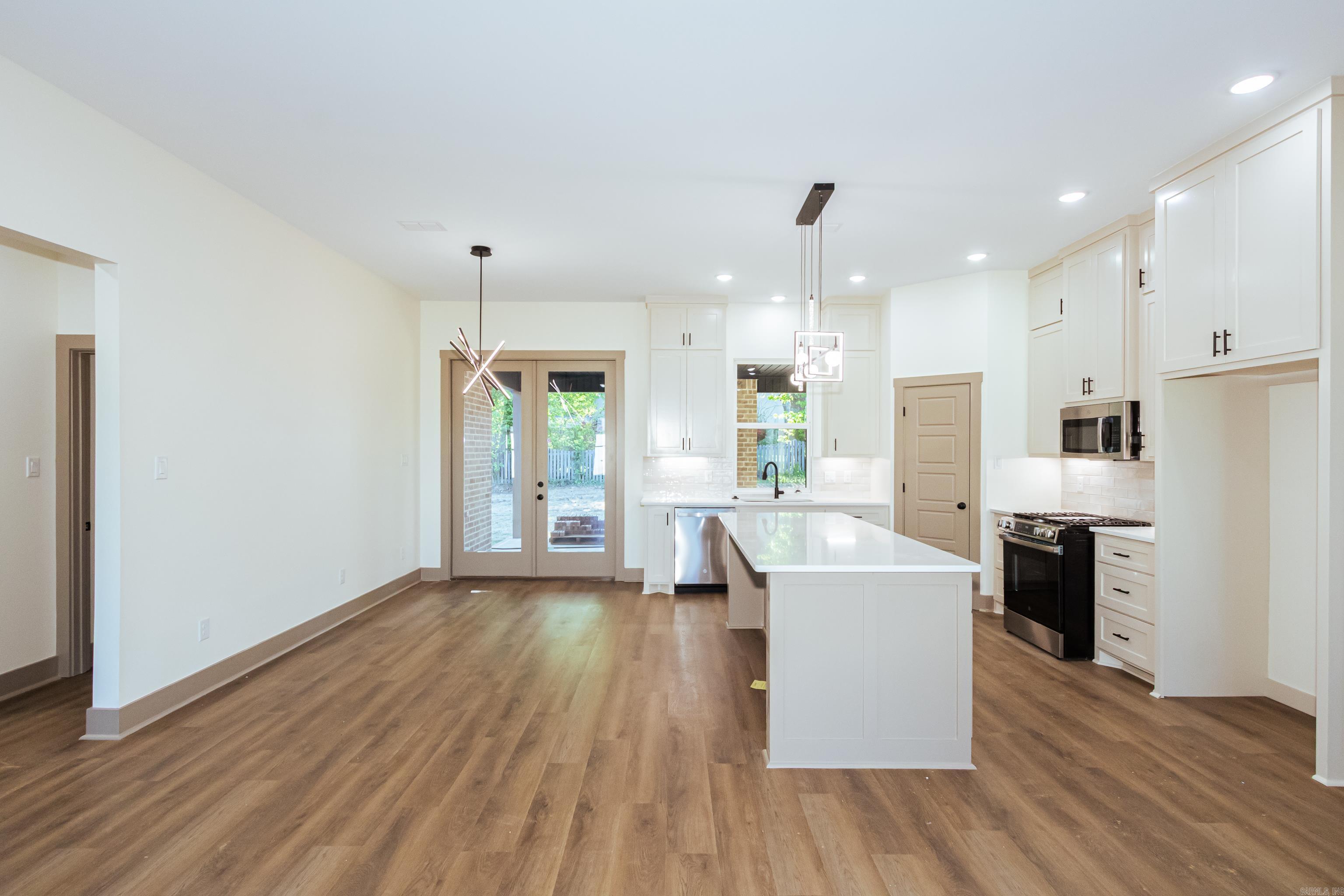 1433 JUSTICE  Jacksonville, AR