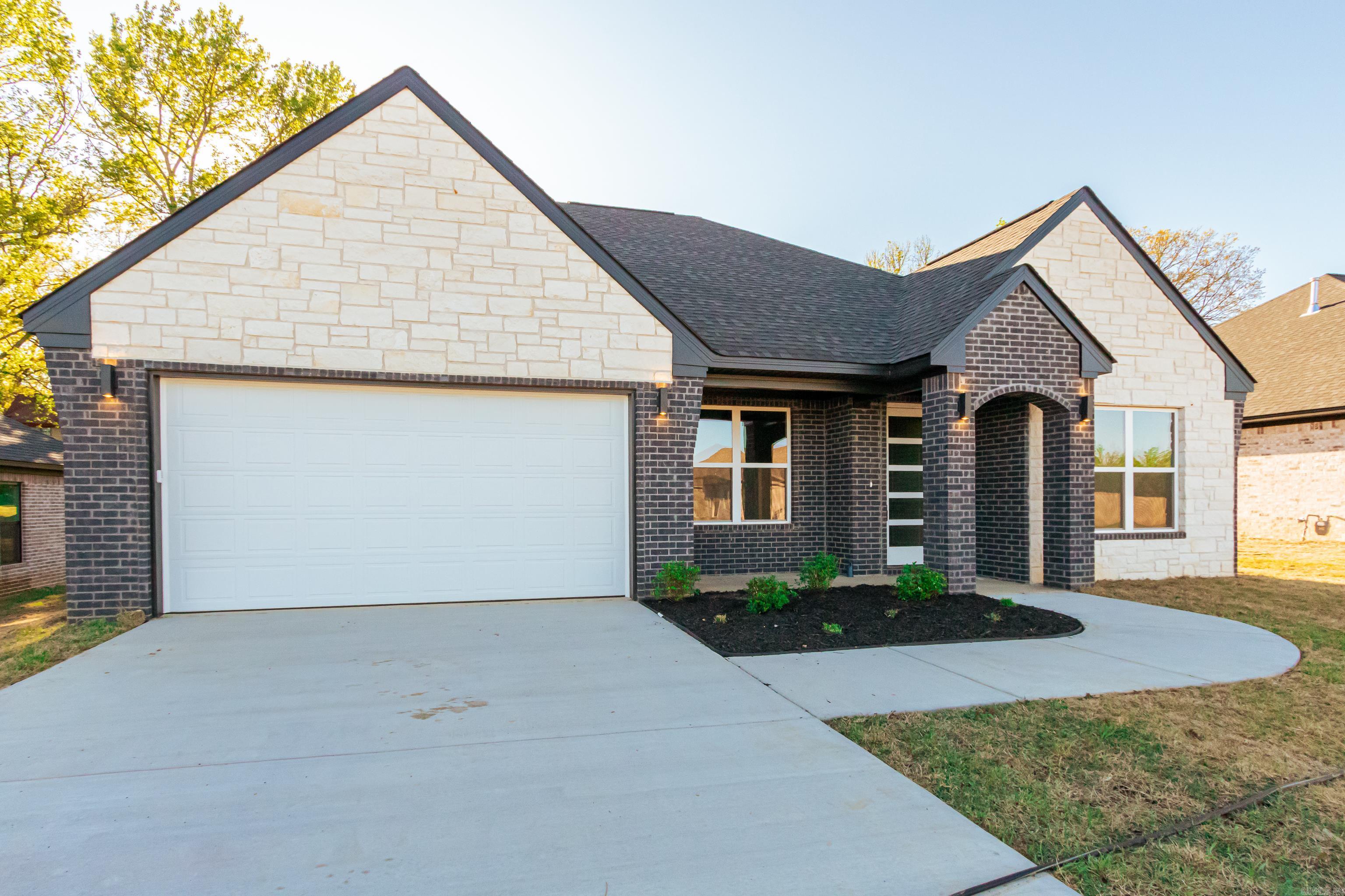 1437 Justice  Jacksonville, AR