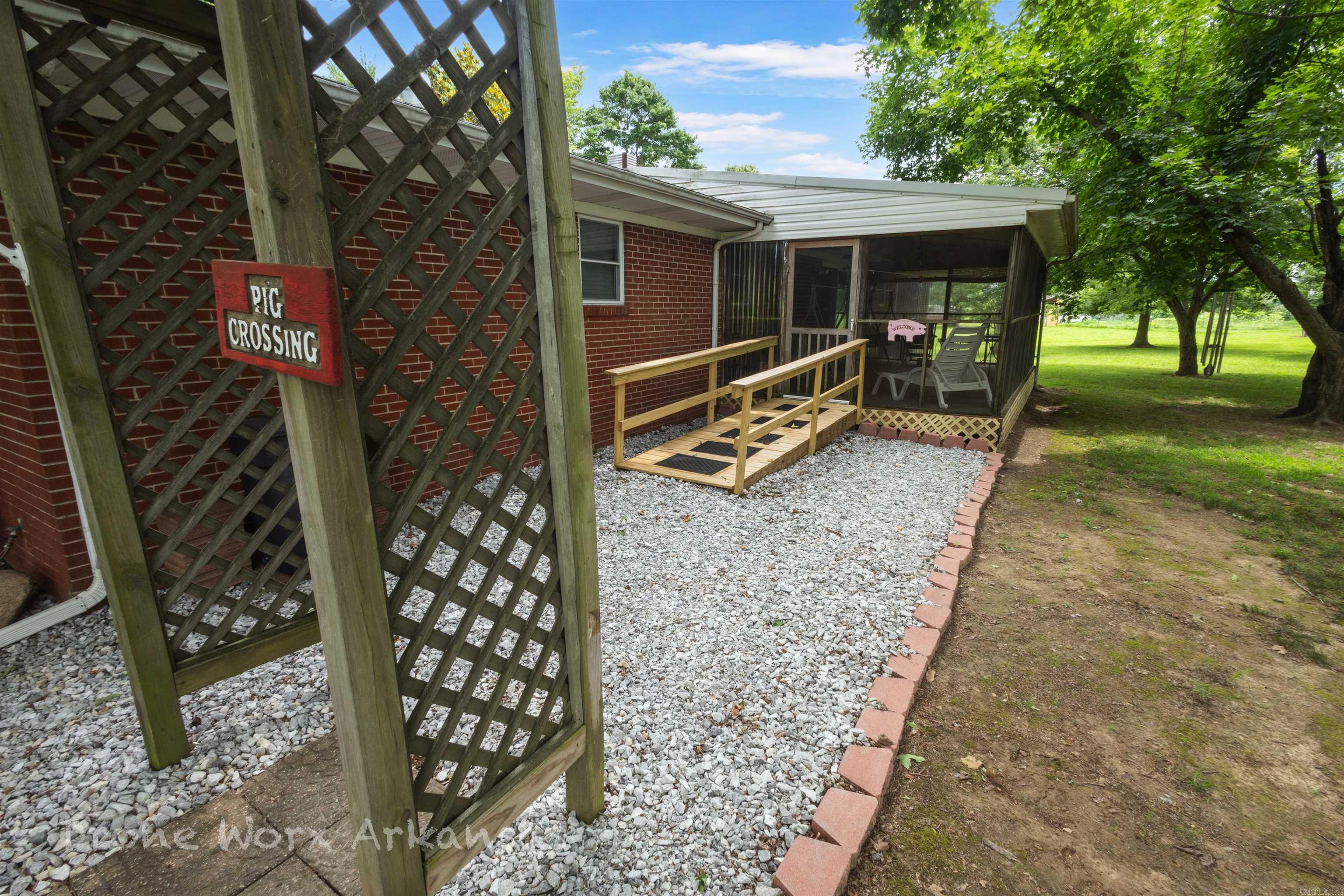 213 Westwood  Marshall, AR
