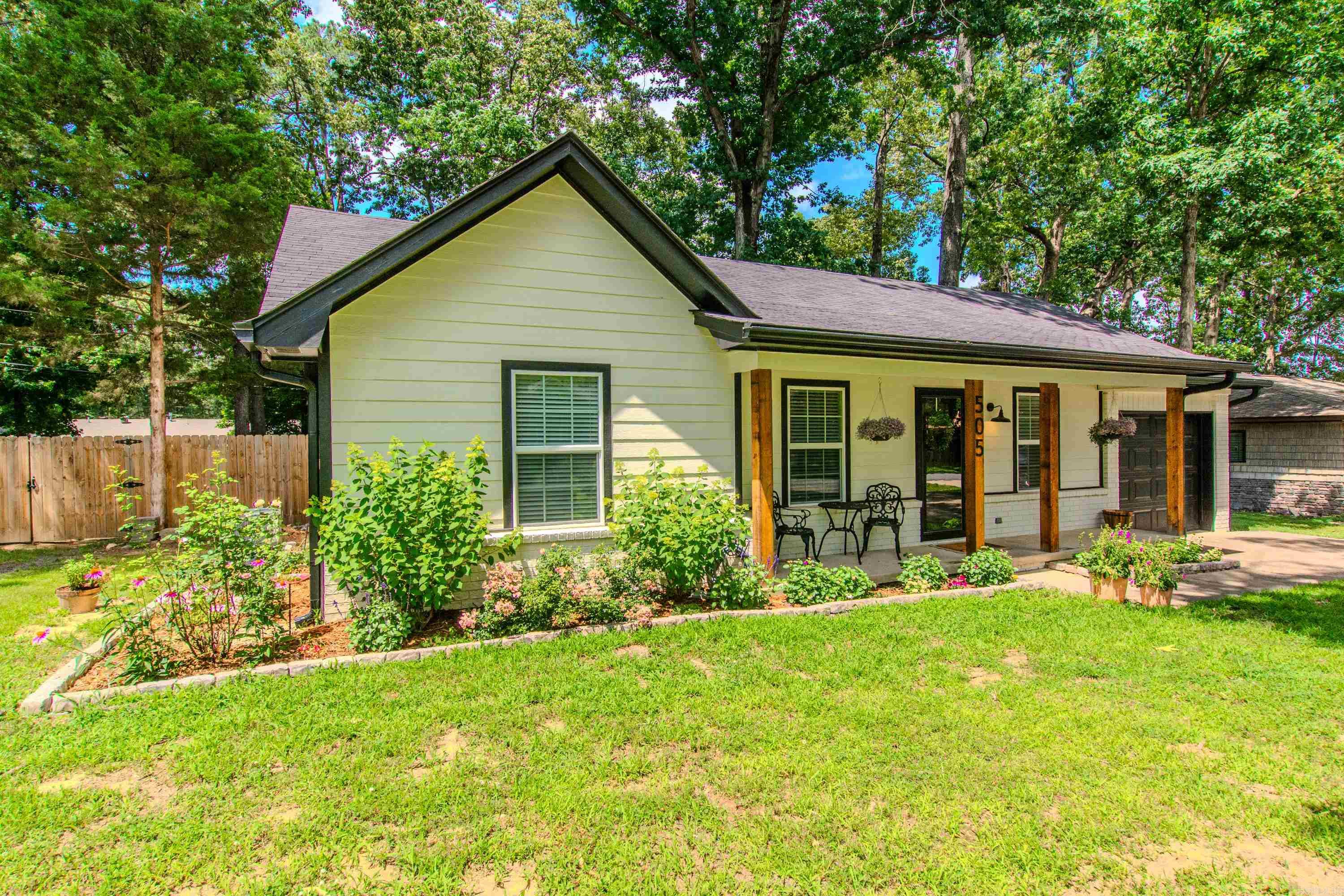 505 Calloway  Sherwood, AR