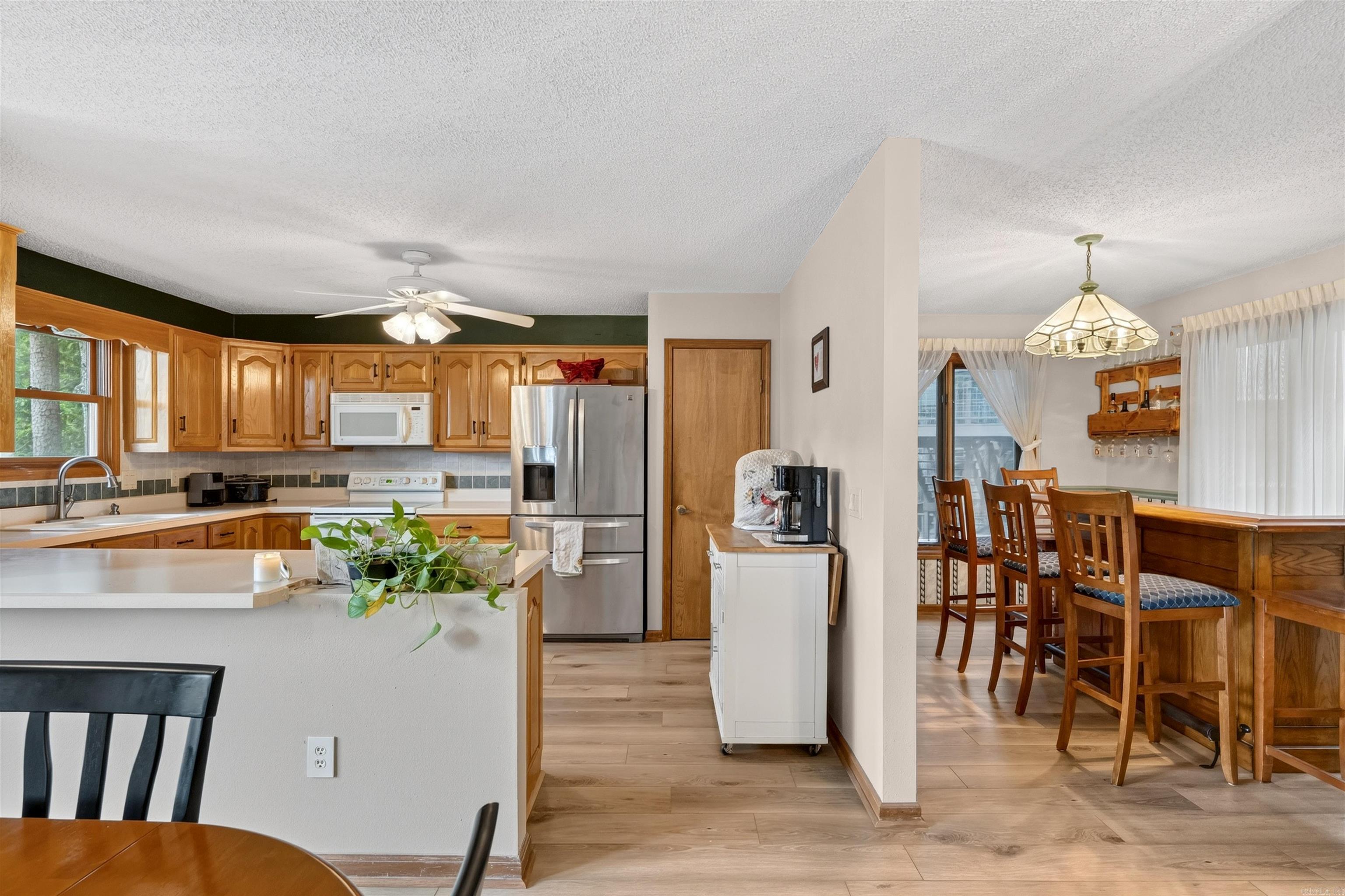 7 Llana  Hot Springs Village, AR