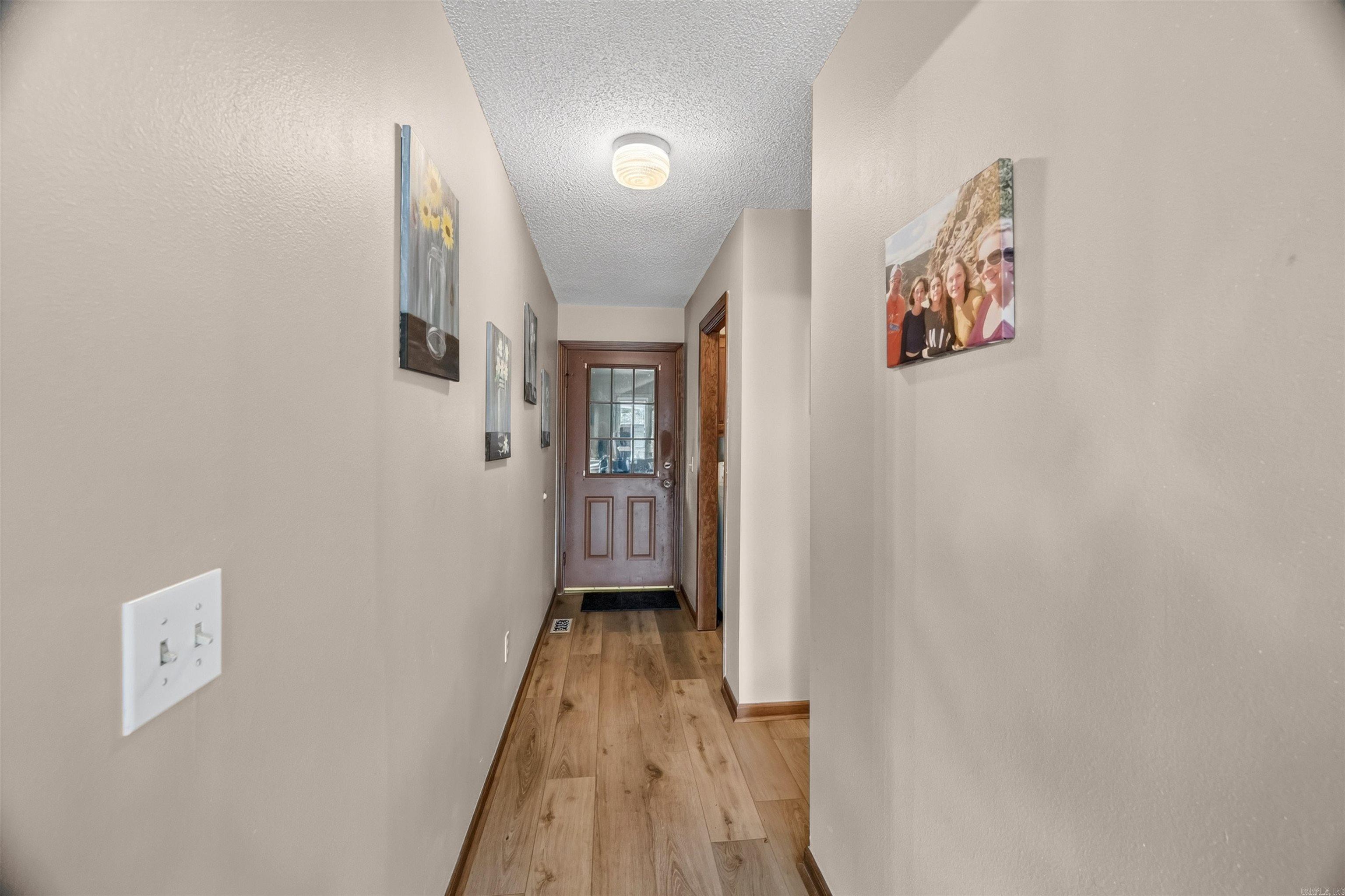 7 Llana  Hot Springs Village, AR