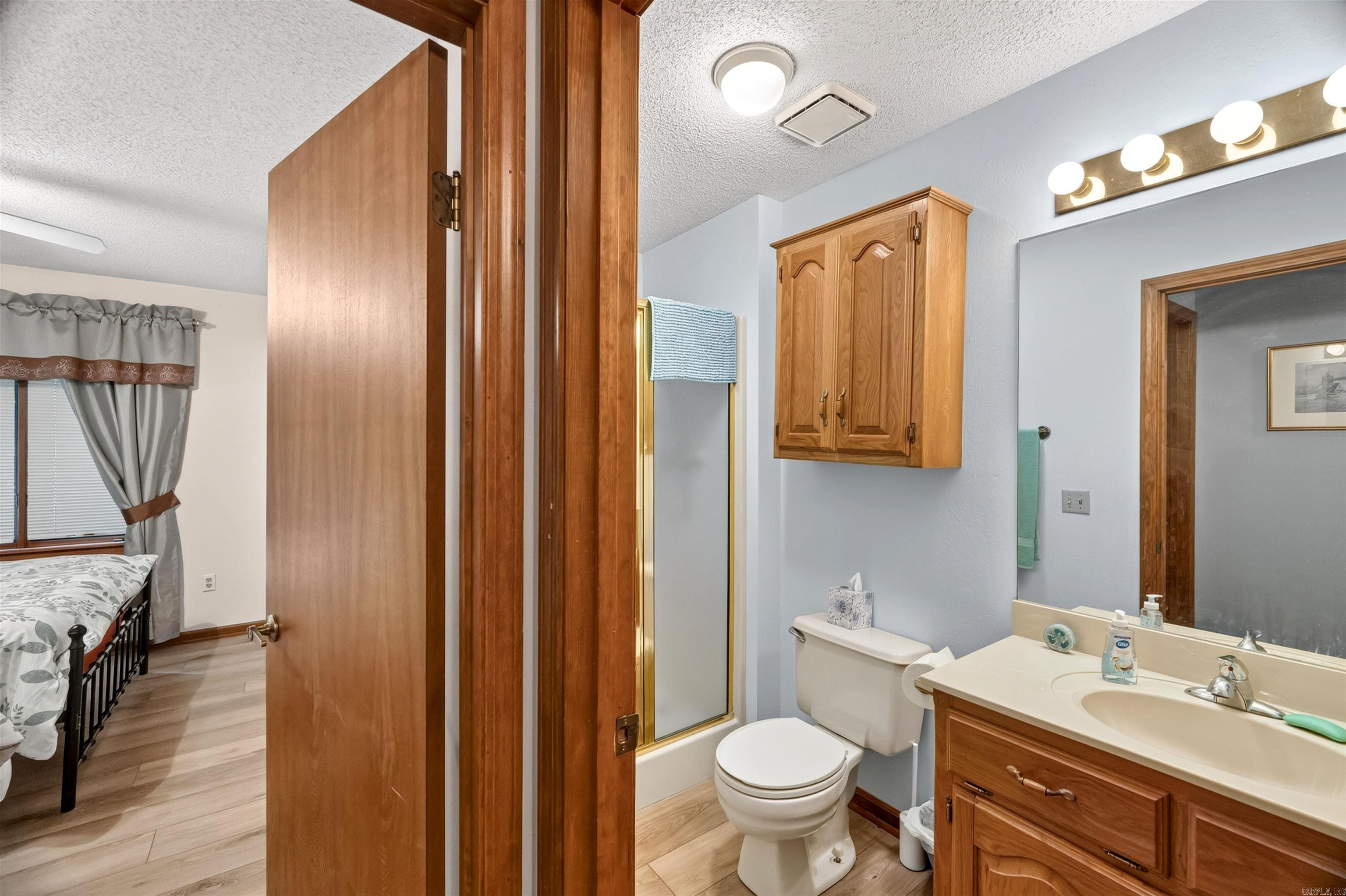 7 Llana  Hot Springs Village, AR