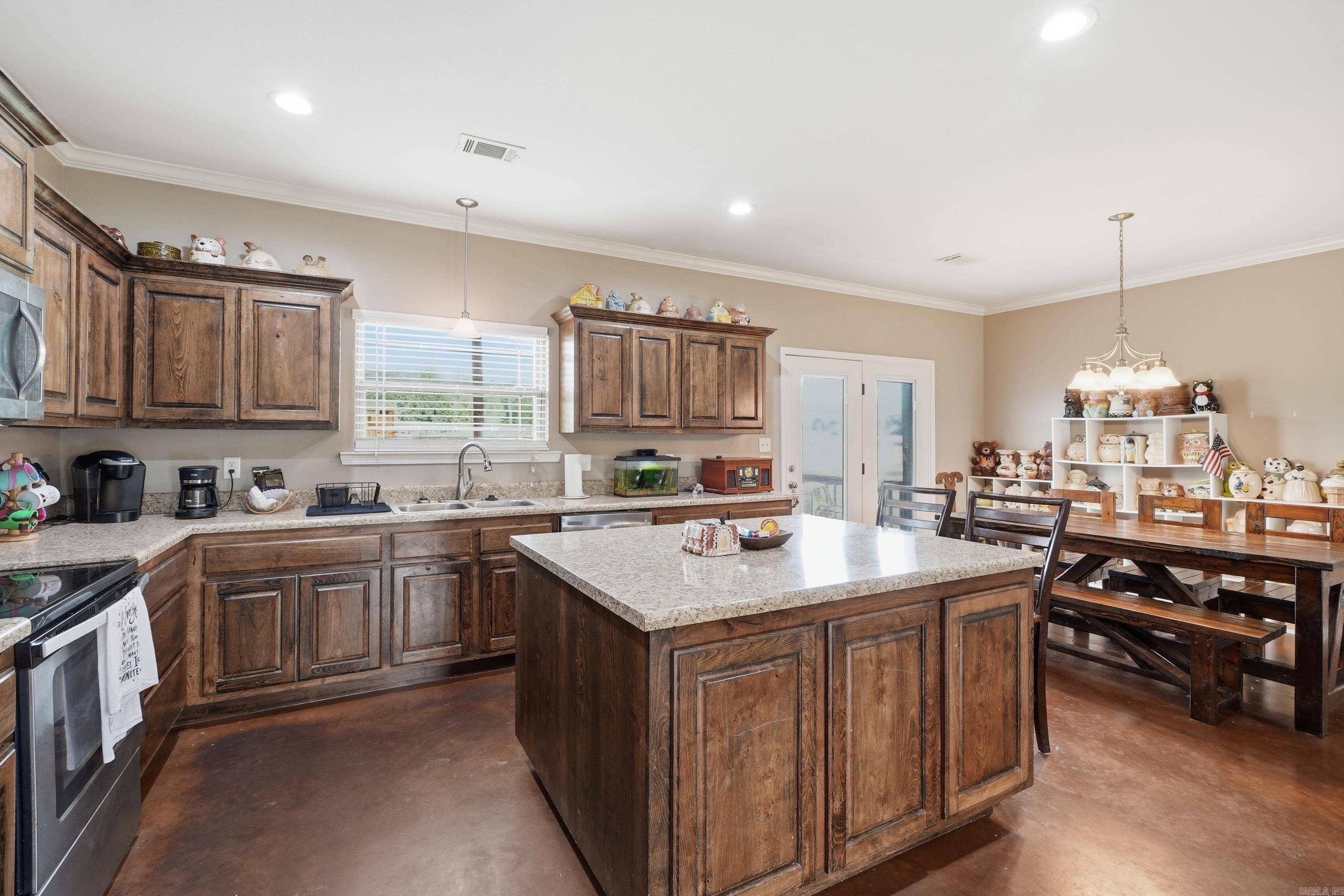 15 Siloam  Mt. Vernon, AR