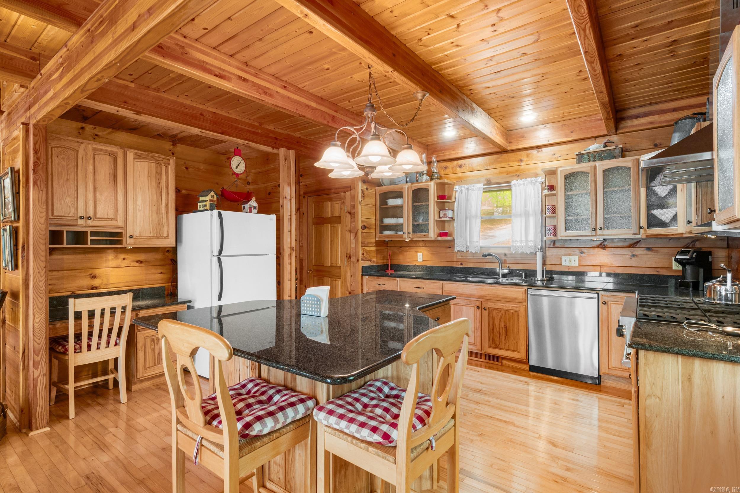 257 Lake Park  Shirley, AR