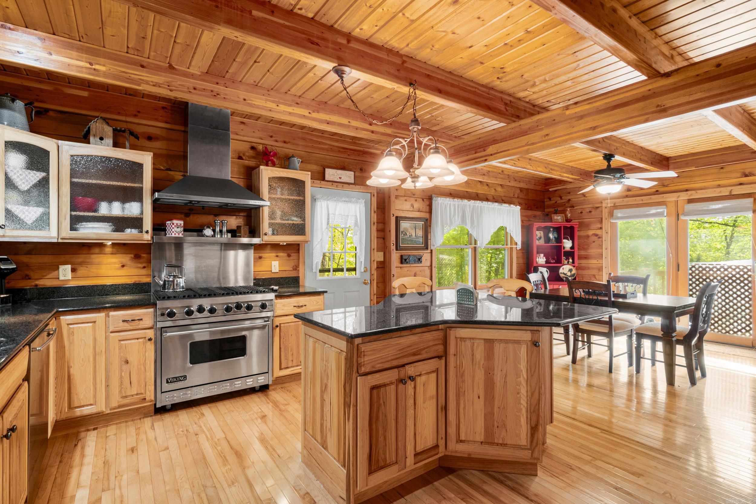 257 Lake Park  Shirley, AR