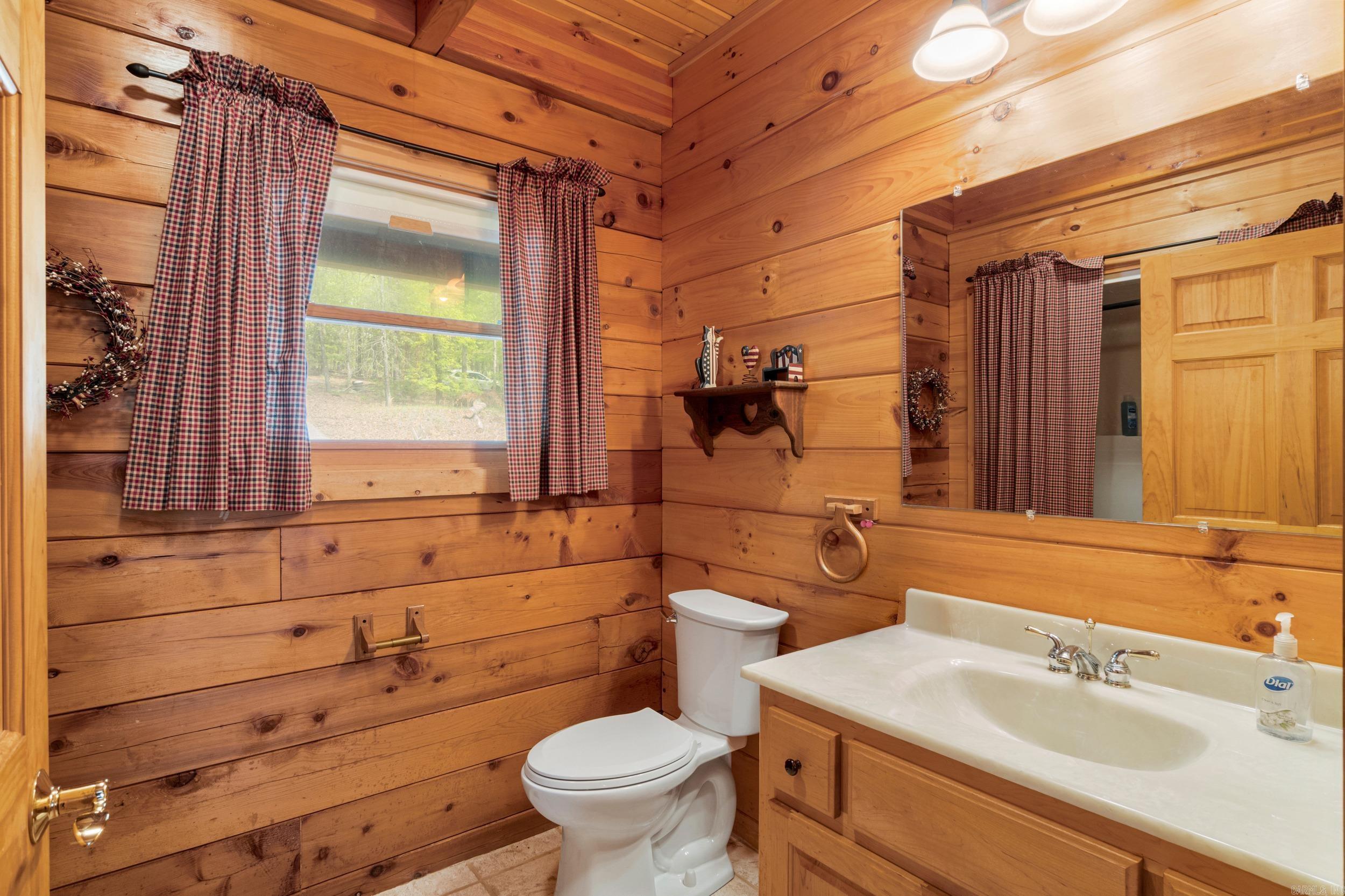 257 Lake Park  Shirley, AR
