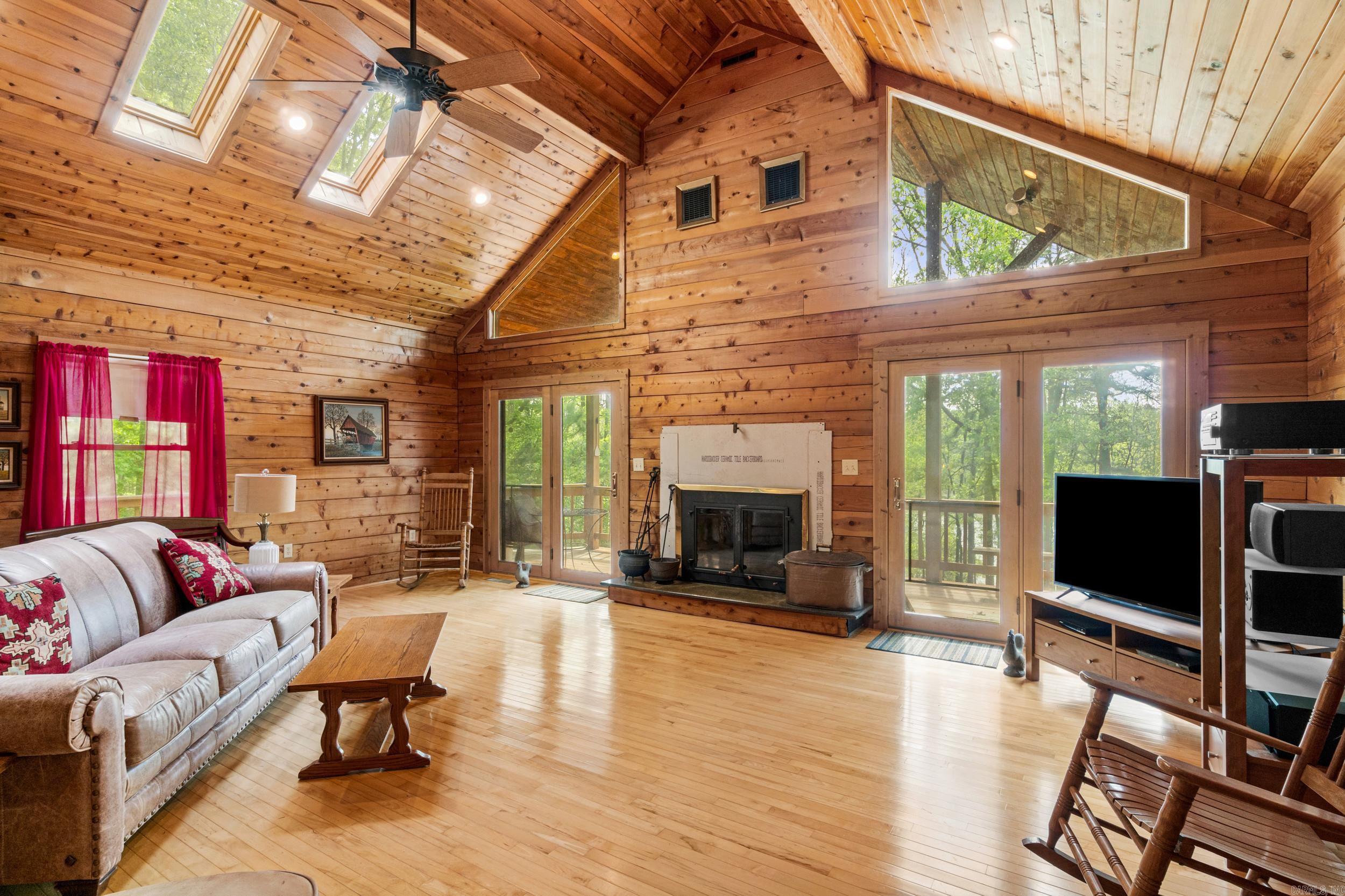 257 Lake Park  Shirley, AR