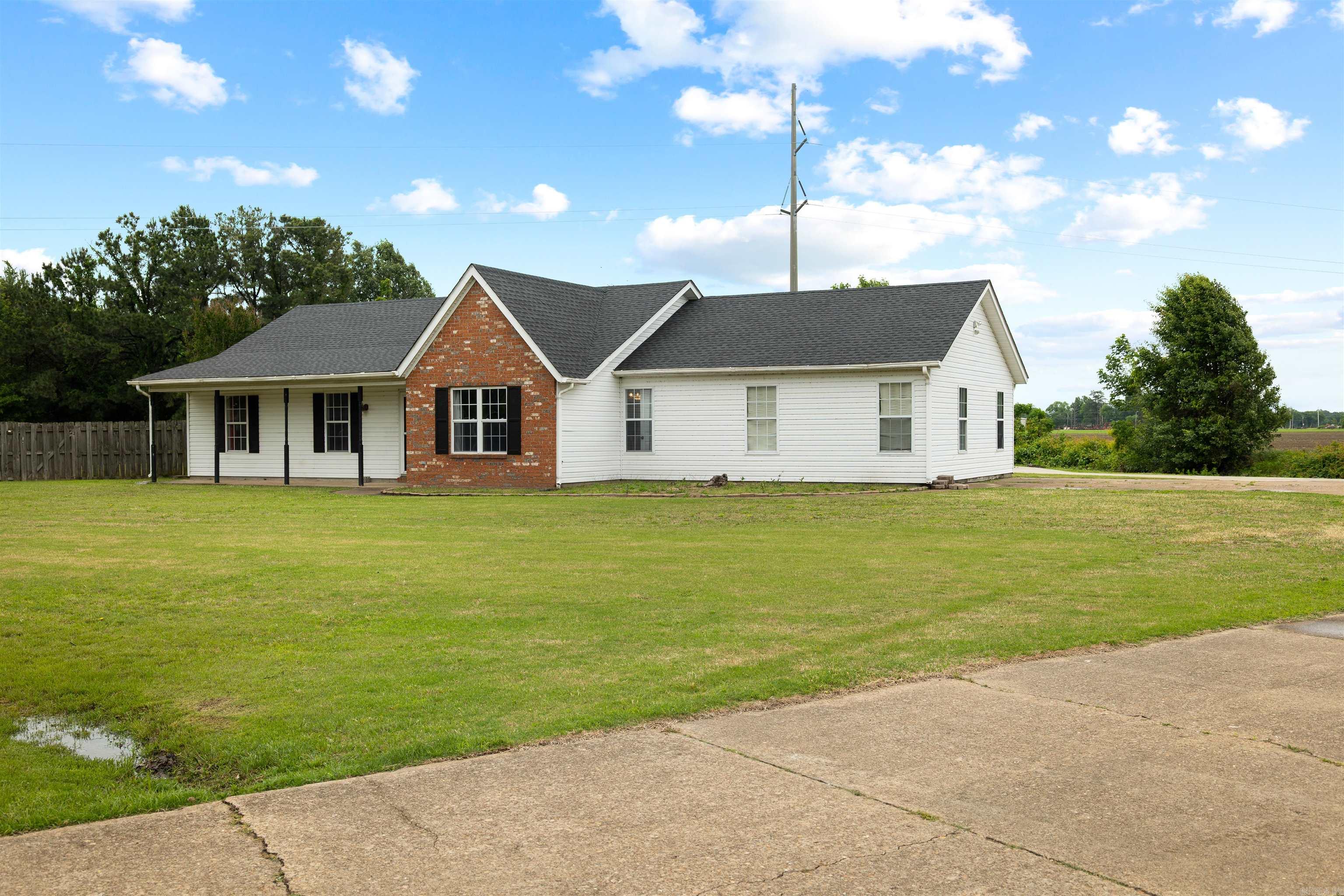 13298 Dixie  Trumann, AR