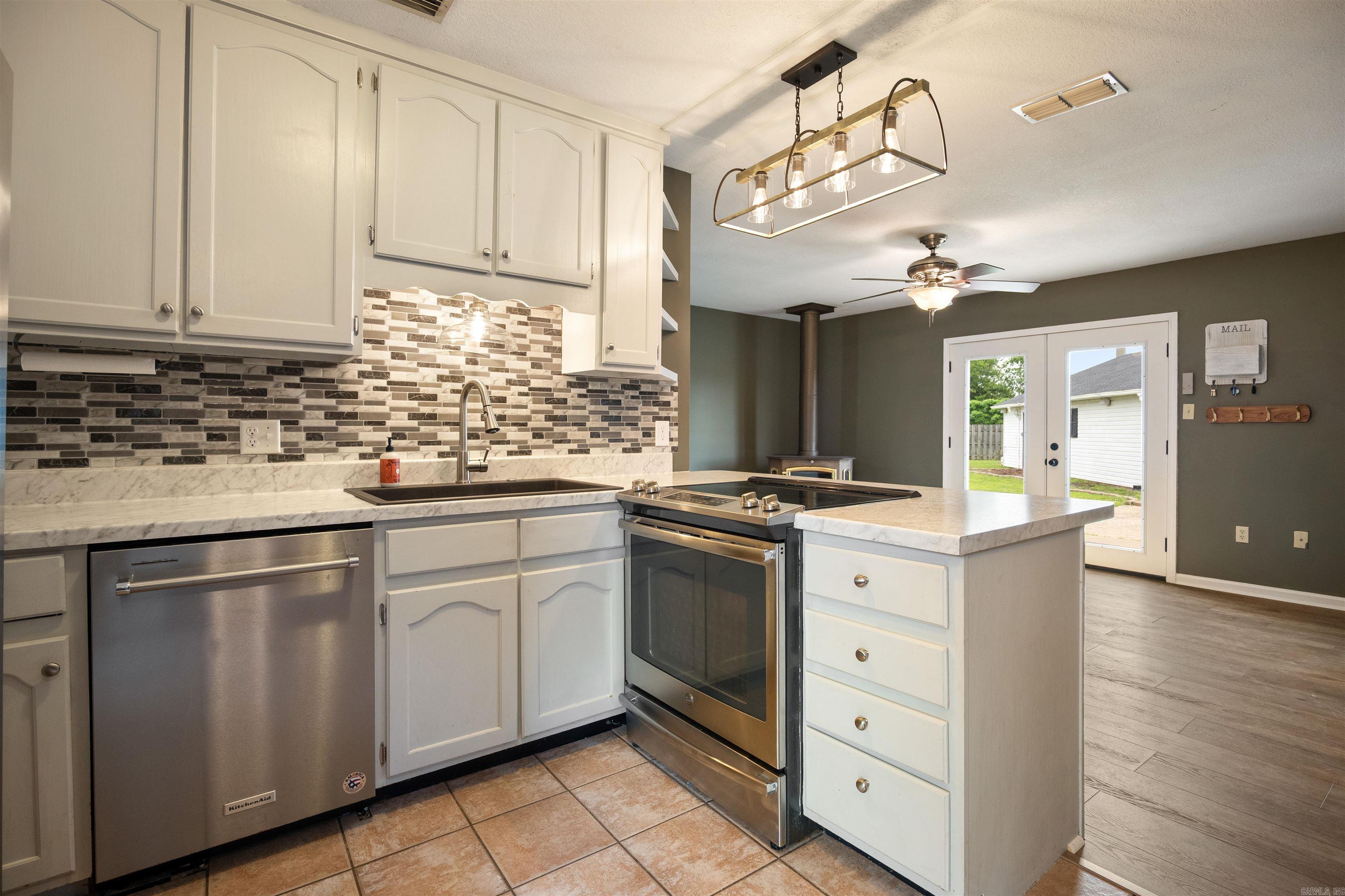 13298 Dixie  Trumann, AR