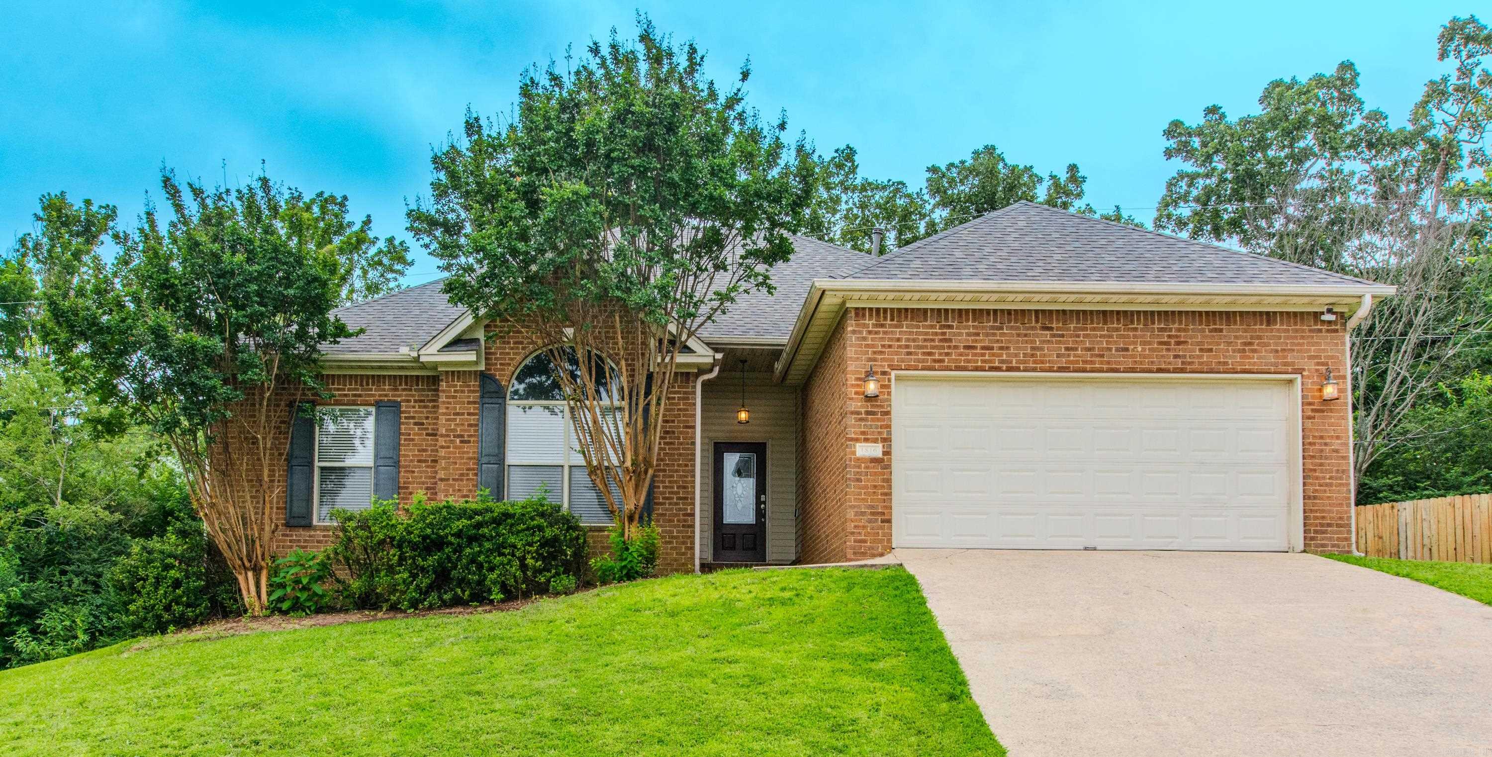 1816 Windridge  Sherwood, AR