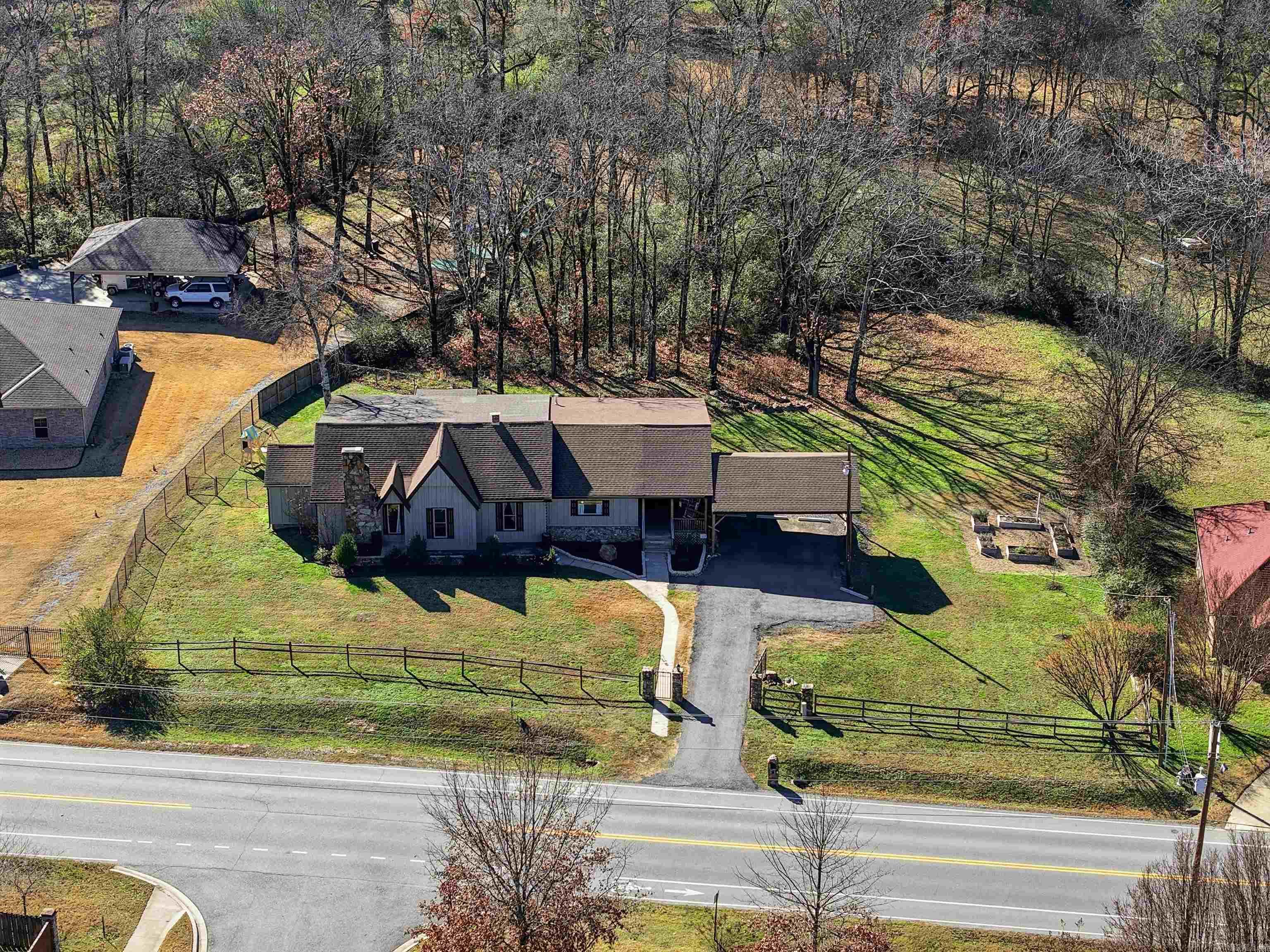 5524 Pinnacle Valley  Little Rock, AR
