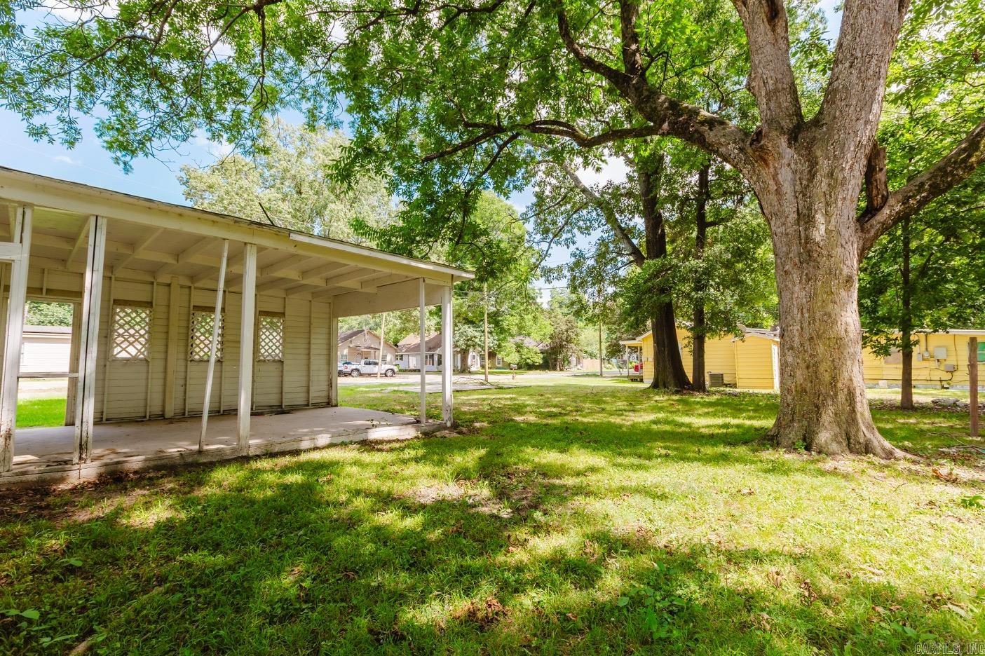 628 E 2nd  Stuttgart, AR