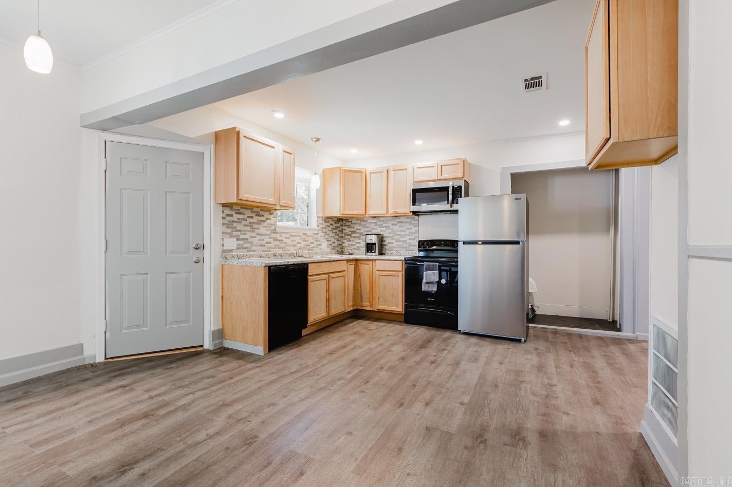 628 E 2nd  Stuttgart, AR