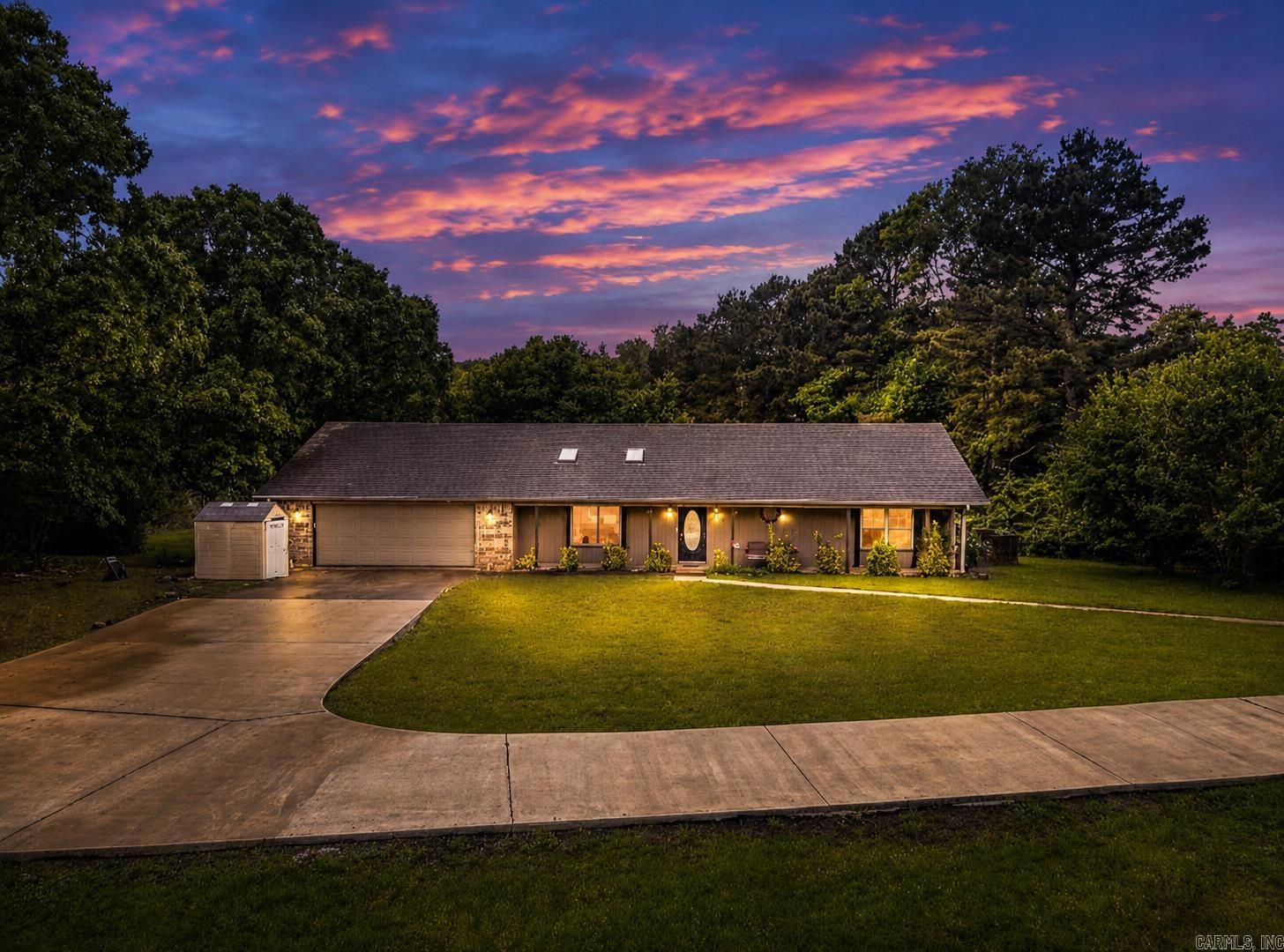 121 Rolling Meadows  Austin, AR