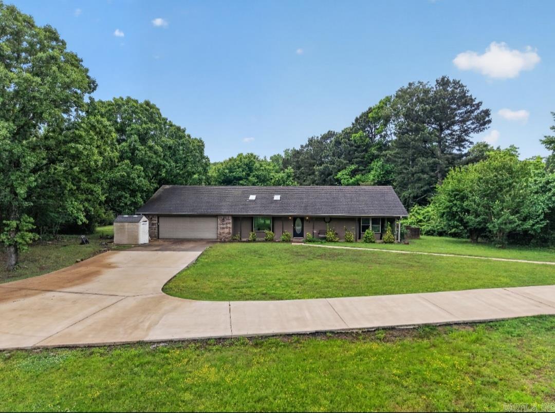 121 Rolling Meadows  Austin, AR