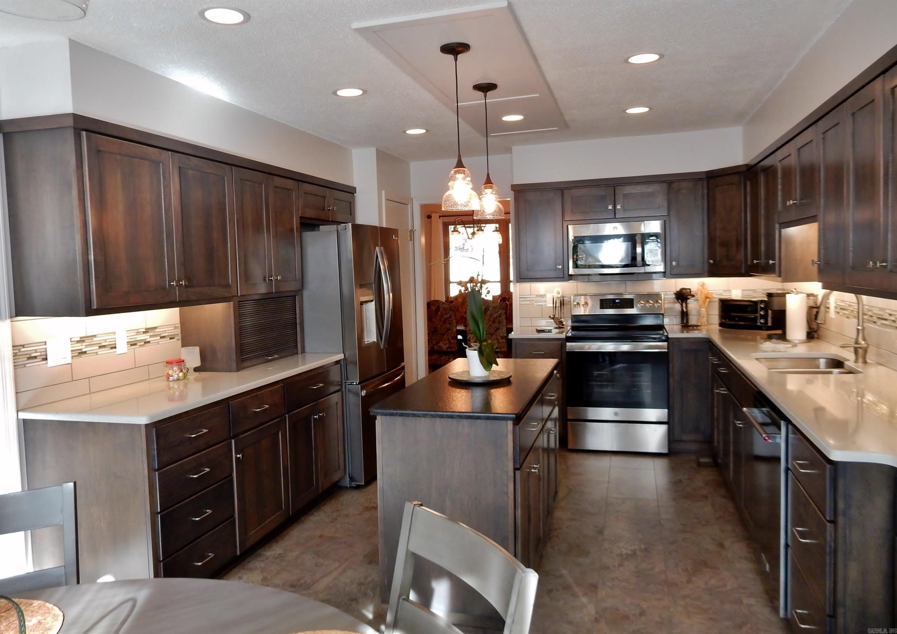 106 Stafford  Fairfield Bay, AR