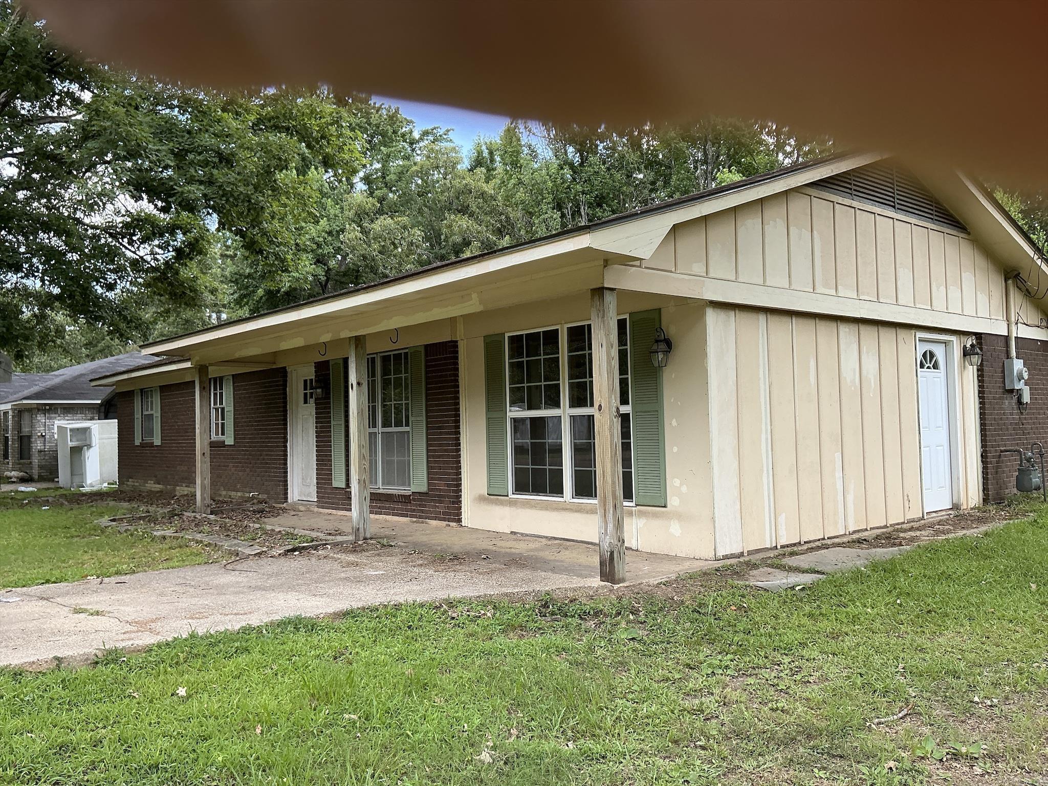 108 Homestead Ave  Crossett, AR