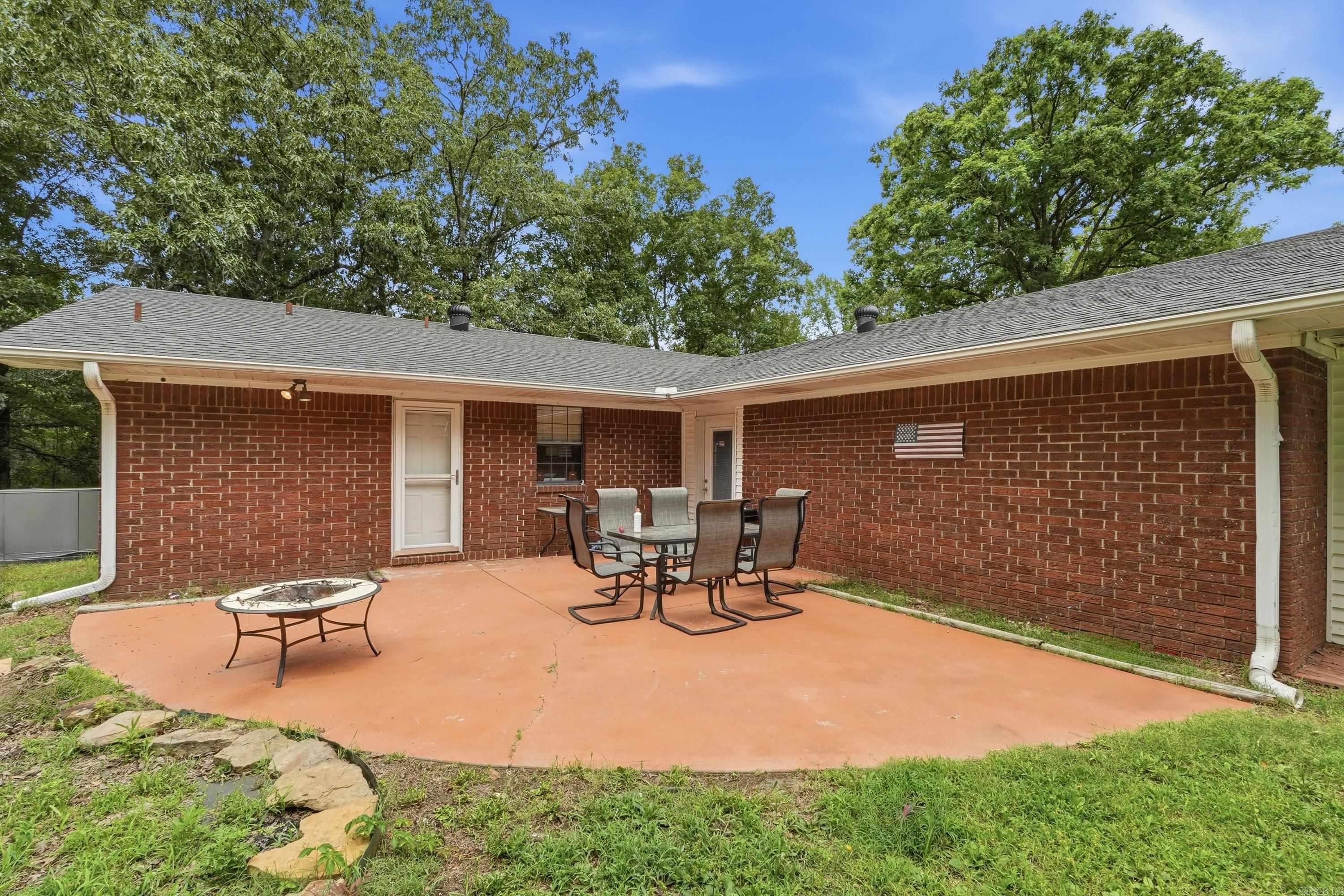 124 E Pin Oak  Rose Bud, AR