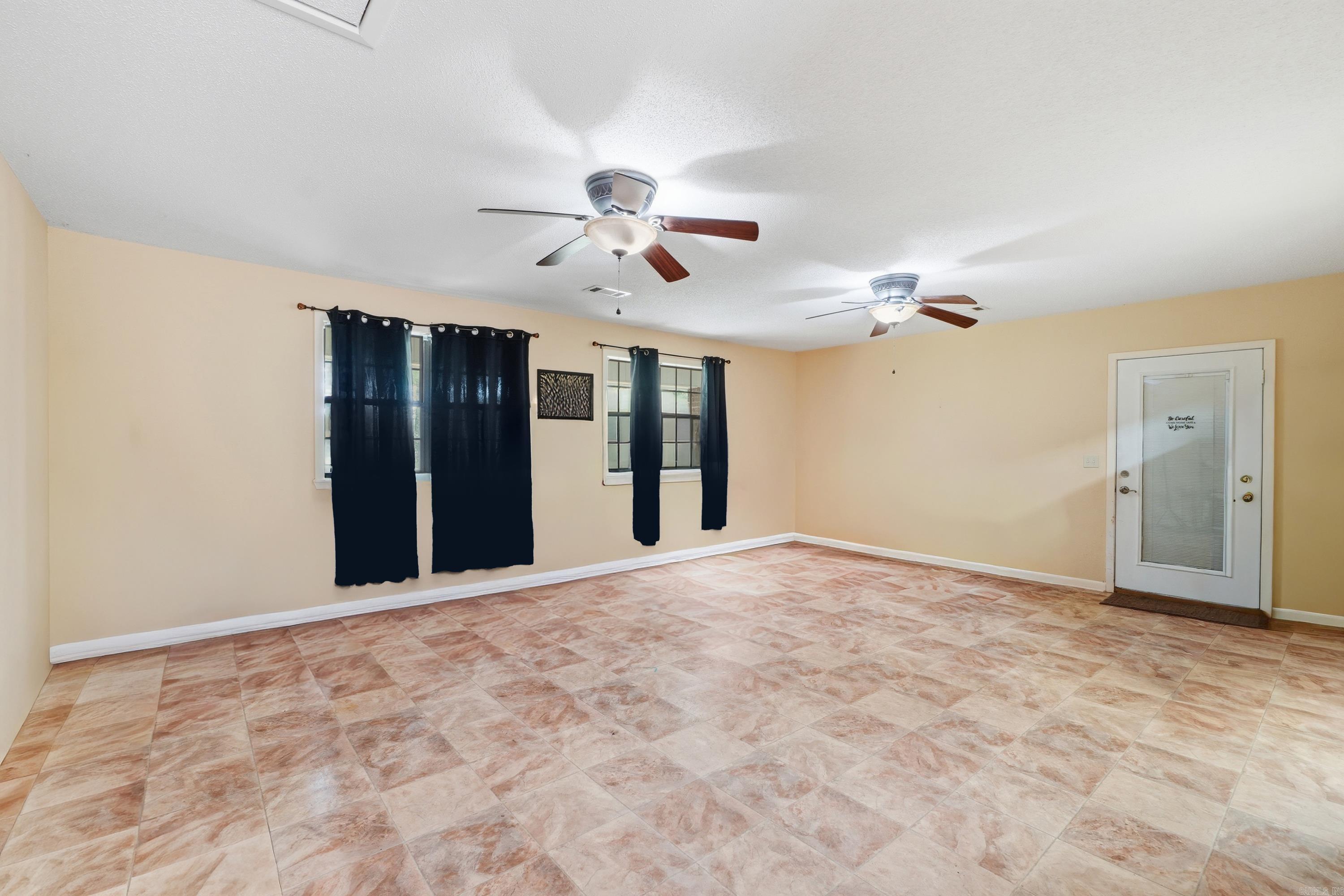 124 E Pin Oak  Rose Bud, AR