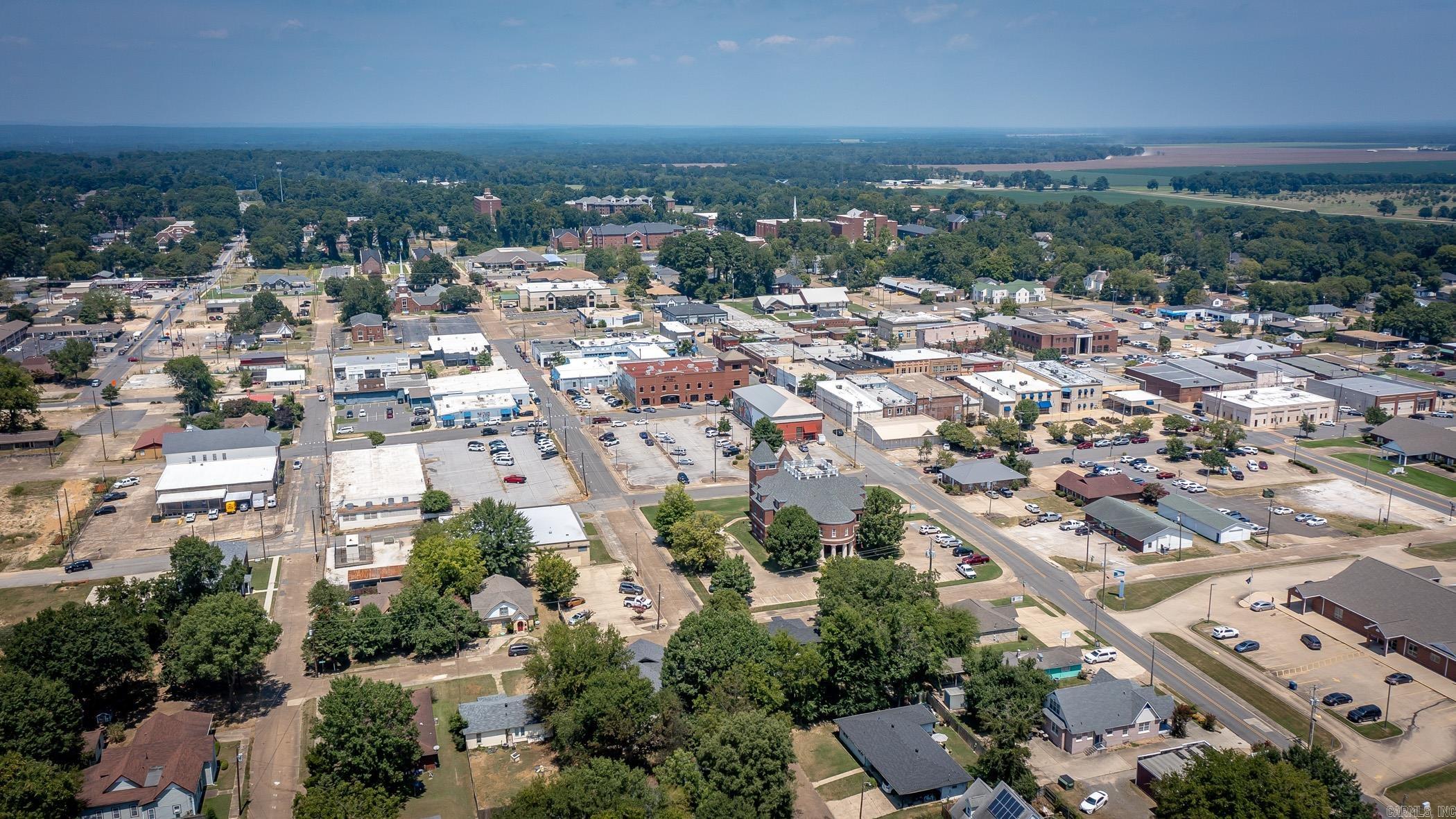 801 Crittenden  Arkadelphia, AR