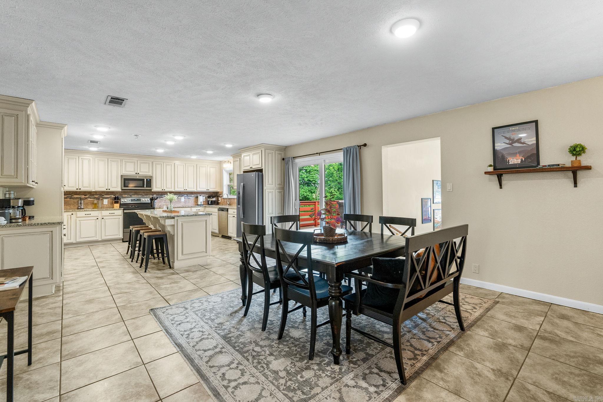 320 Indianhead  Sherwood, AR