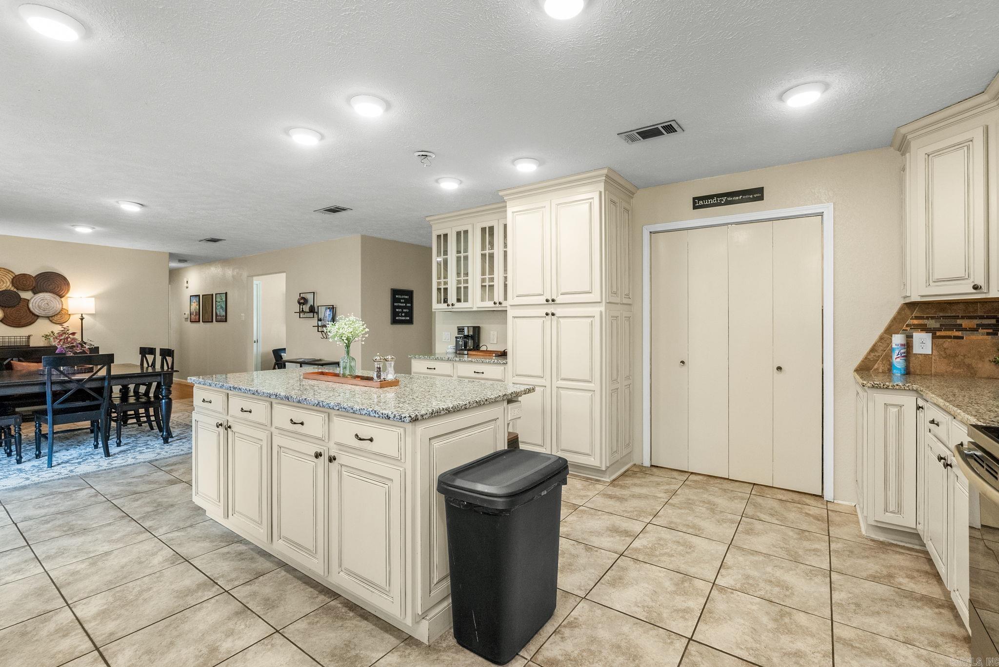 320 Indianhead  Sherwood, AR