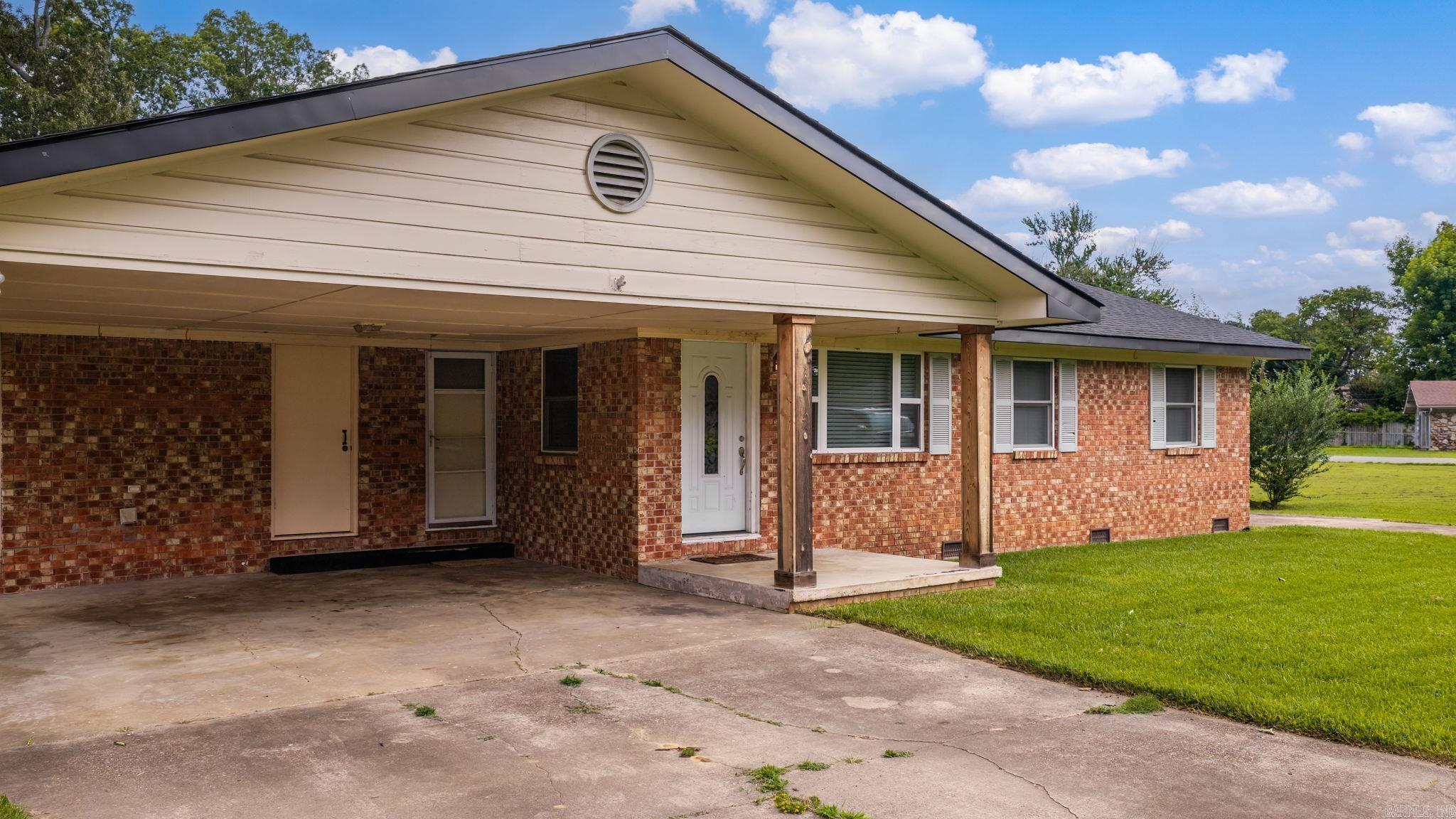 320 Indianhead  Sherwood, AR